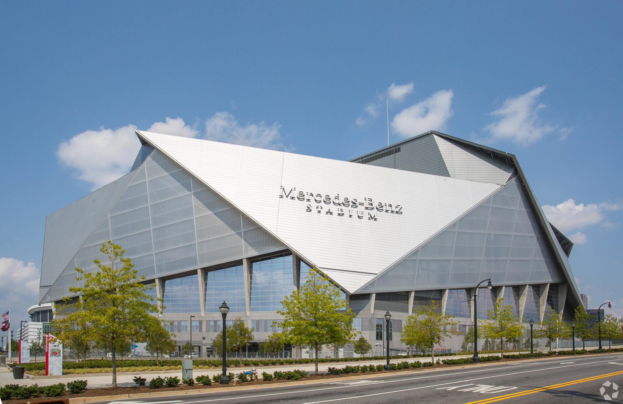 Mercedes-Benz Stadium in downtown Atlanta hosts numerous sports and entertainment events throughout the year. (CoStar)