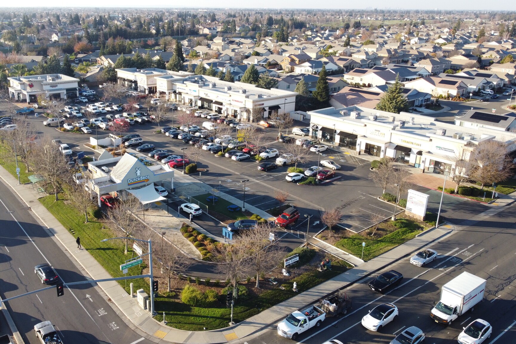 Sheldon Crossing Shopping Center in Elk Grove Sells for 12 Million