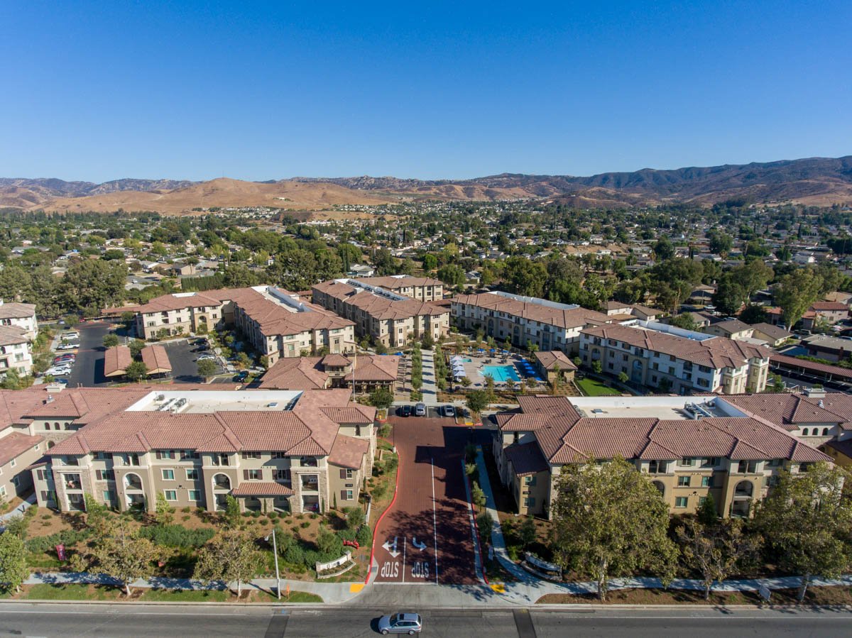 The Landing at Arroyo sold for $95 million, the largest multifamily deal in Simi Valley in nearly three years. (CoStar)