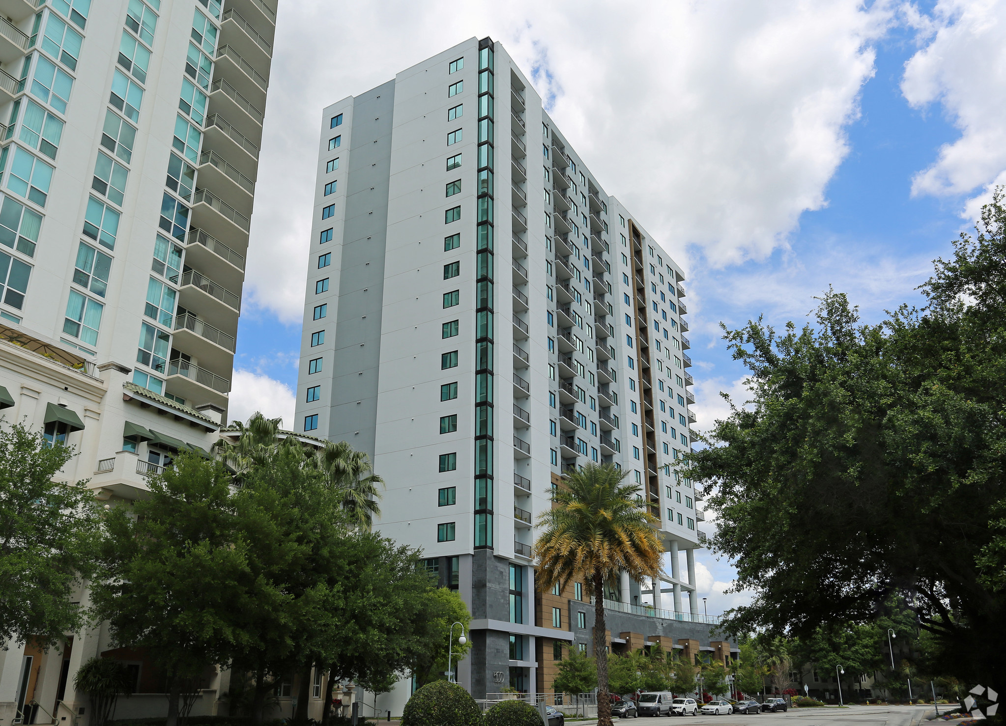 Tampa Apartment Sale Shatters Market Record for Price Per Unit