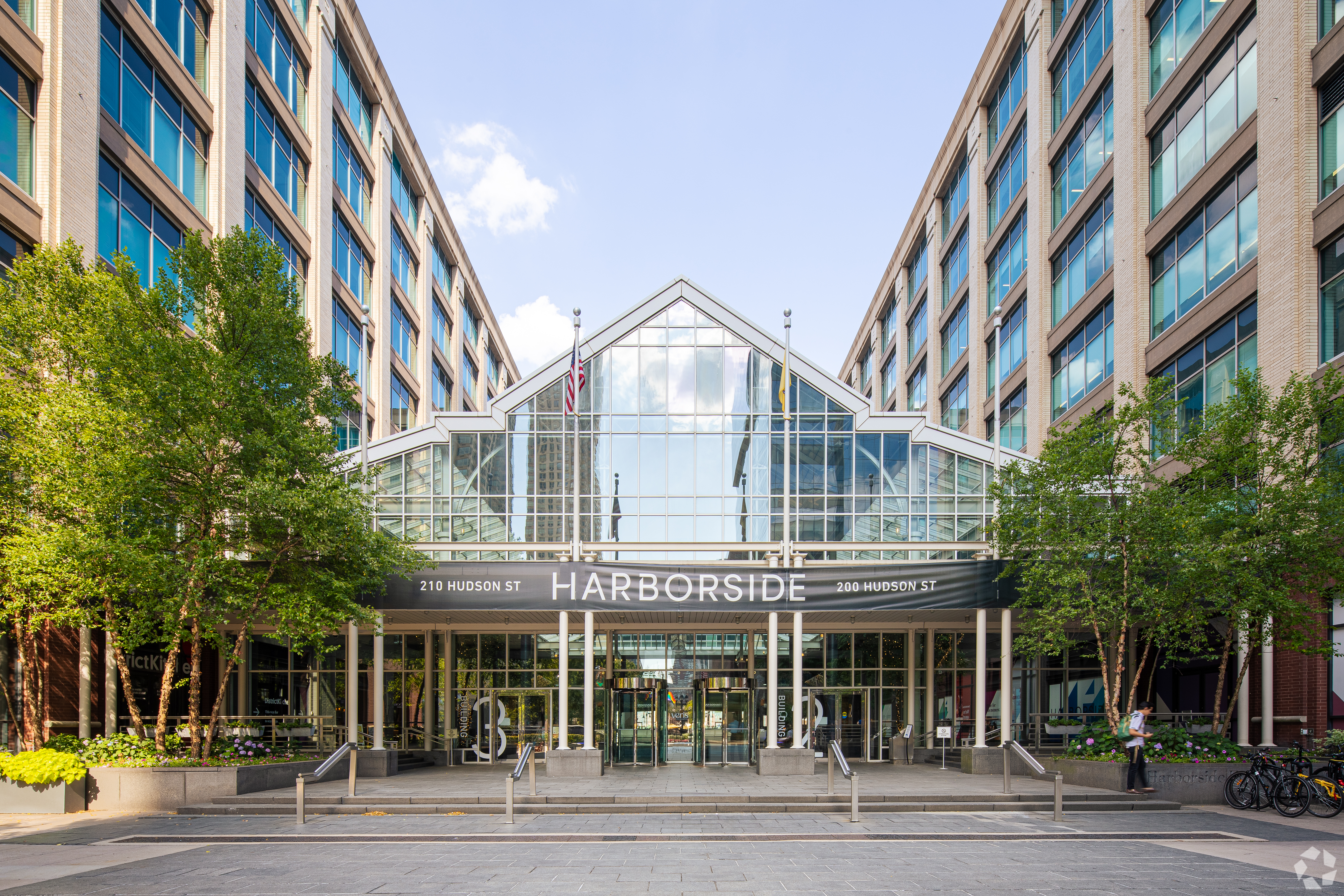 Kushner Cos. criticized Veris Residential for leaving money on the table with its pending sale of the Harborside office complex in Jersey City, New Jersey. (Joseph DiBlasi/CoStar)
