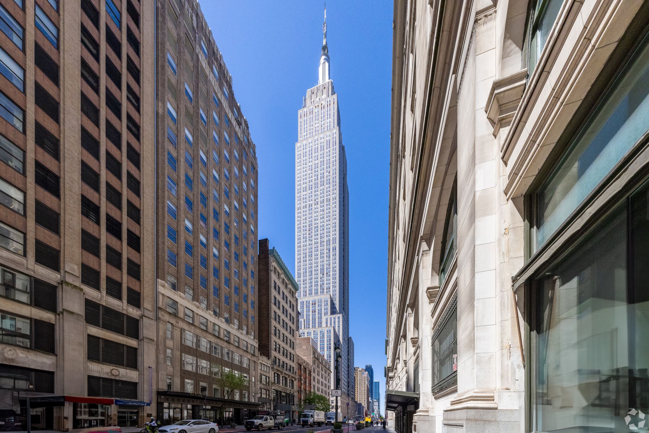 Empire State Realty Trust, which owns its namesake building, expects the REIT’s Manhattan office leasing rate to top 95% this year. (CoStar)