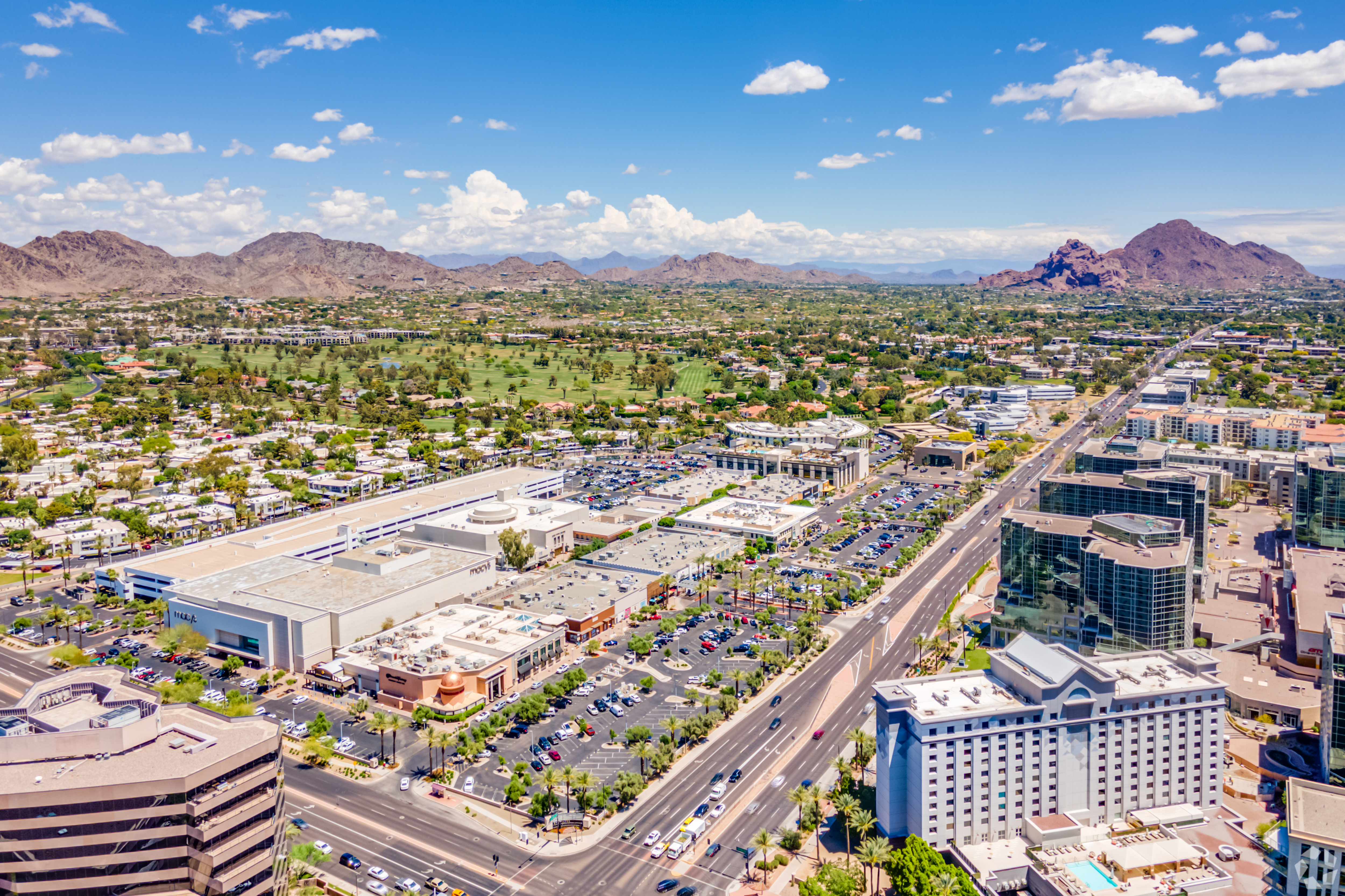 Biltmore Fashion Park has a tenant lineup that includes Saks Fifth Avenue and Macy's. (CoStar)