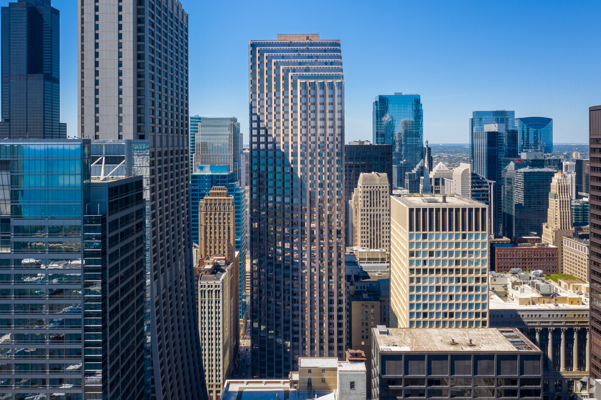 The 57-story office tower at 70 W. Madison St. in Chicago has sold for about $85 million. (Gian Lorenzo Ferretti/CoStar)