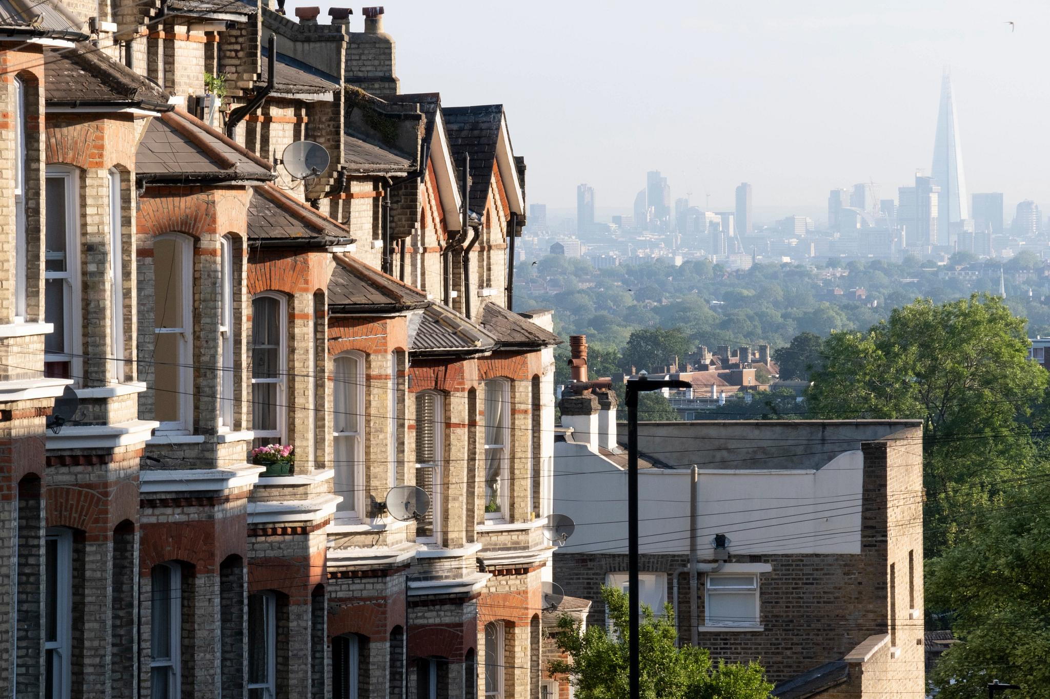 House price expectations come closer to market values