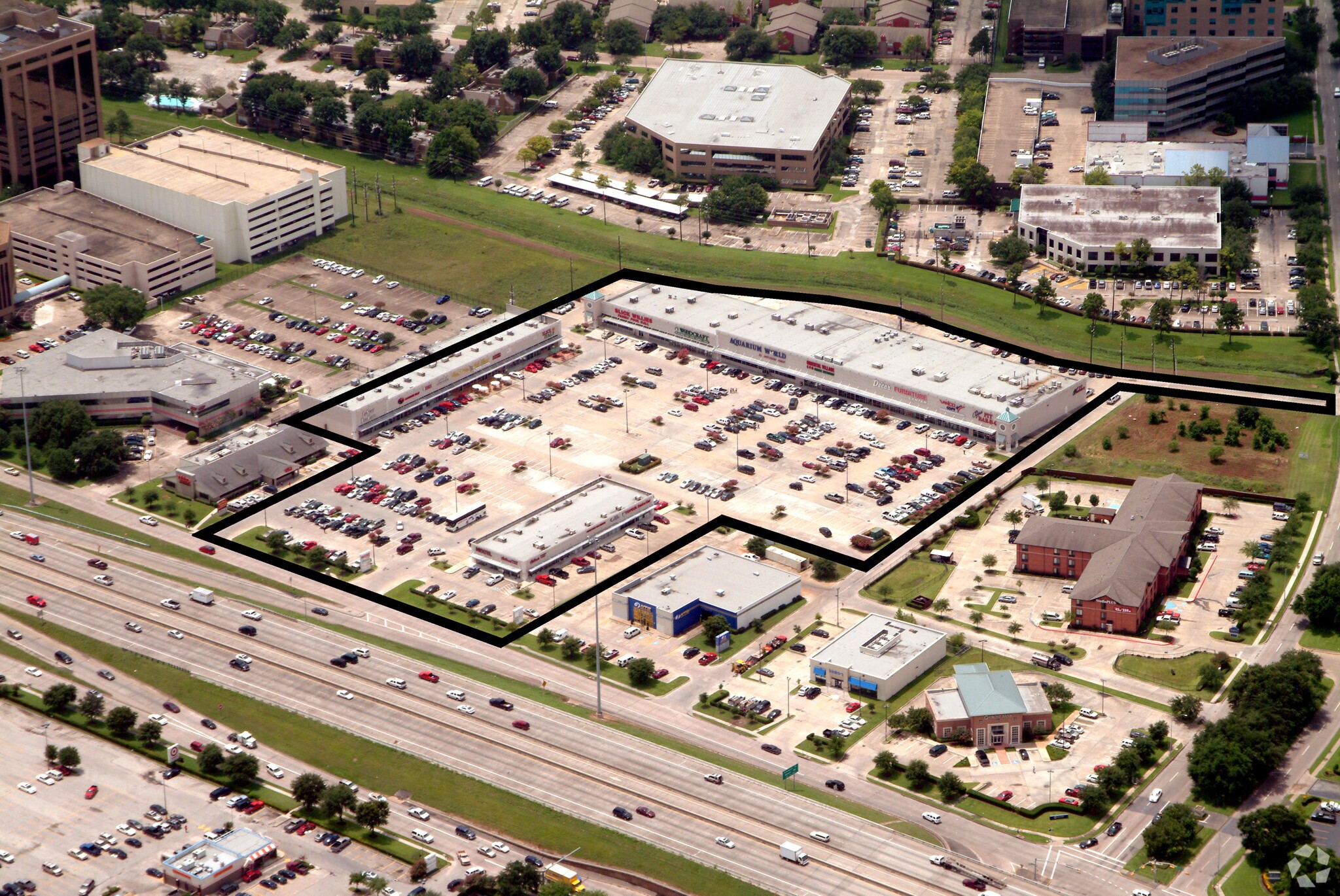 Northwest Educational Center signed a 3-year office lease in Houston. (CoStar)