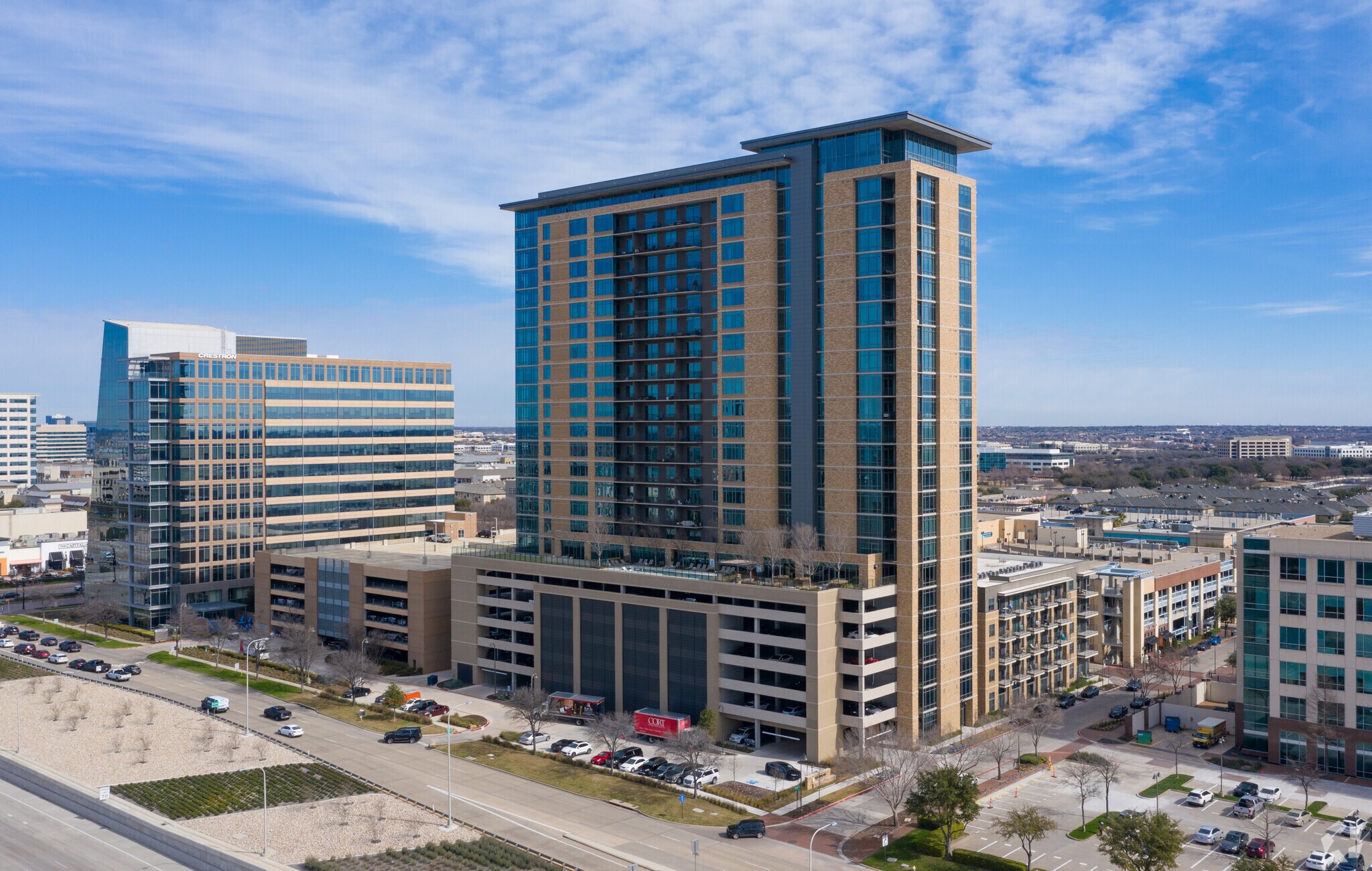 HighRise Residential Tower in Dallas Area Sells to Boston Investor