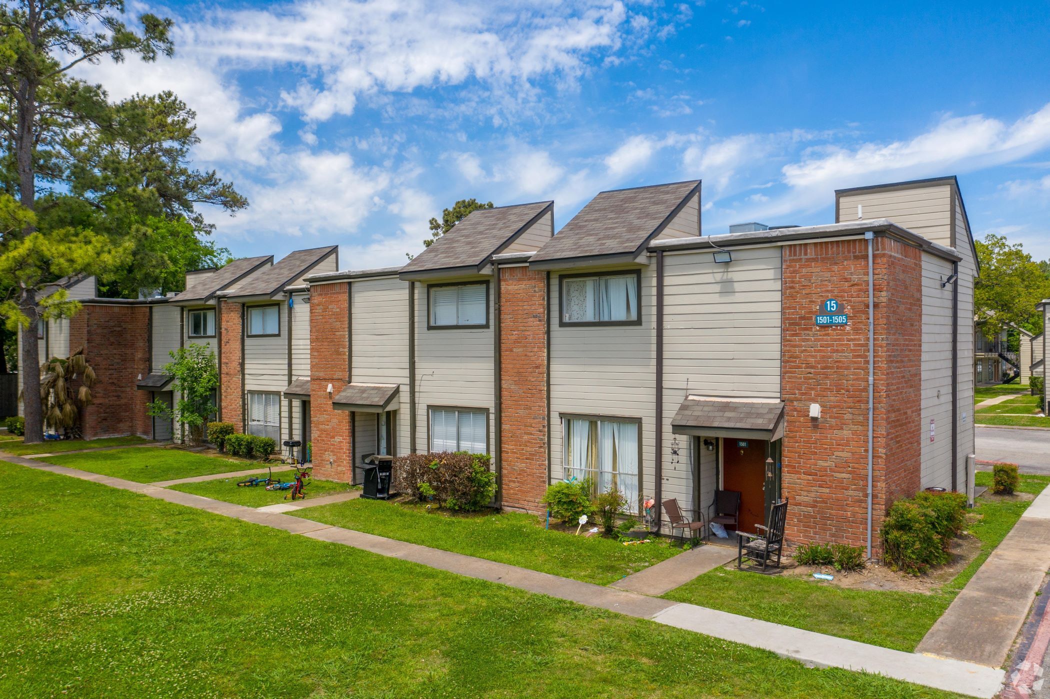 HoustonBased Apartment Investor Secures 300 Million to Acquire