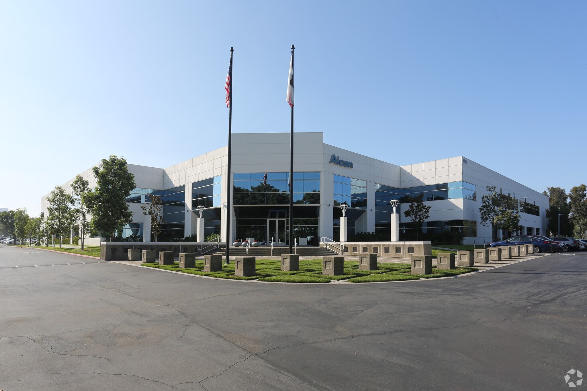 15800 Alton Parkway in Irvine, California. (CoStar)