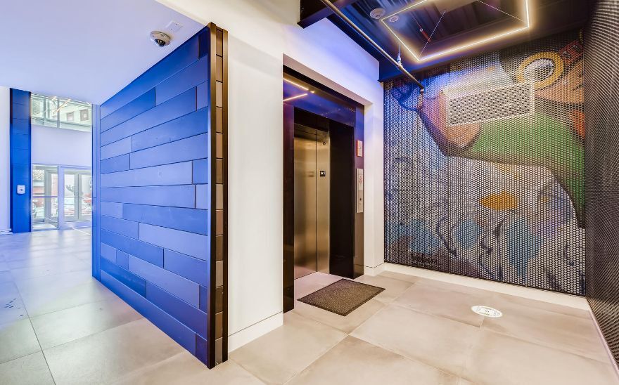 2017 N Mendell Chicago IL-large-005-003-Lobby-1500x1000-72dpi.jpg