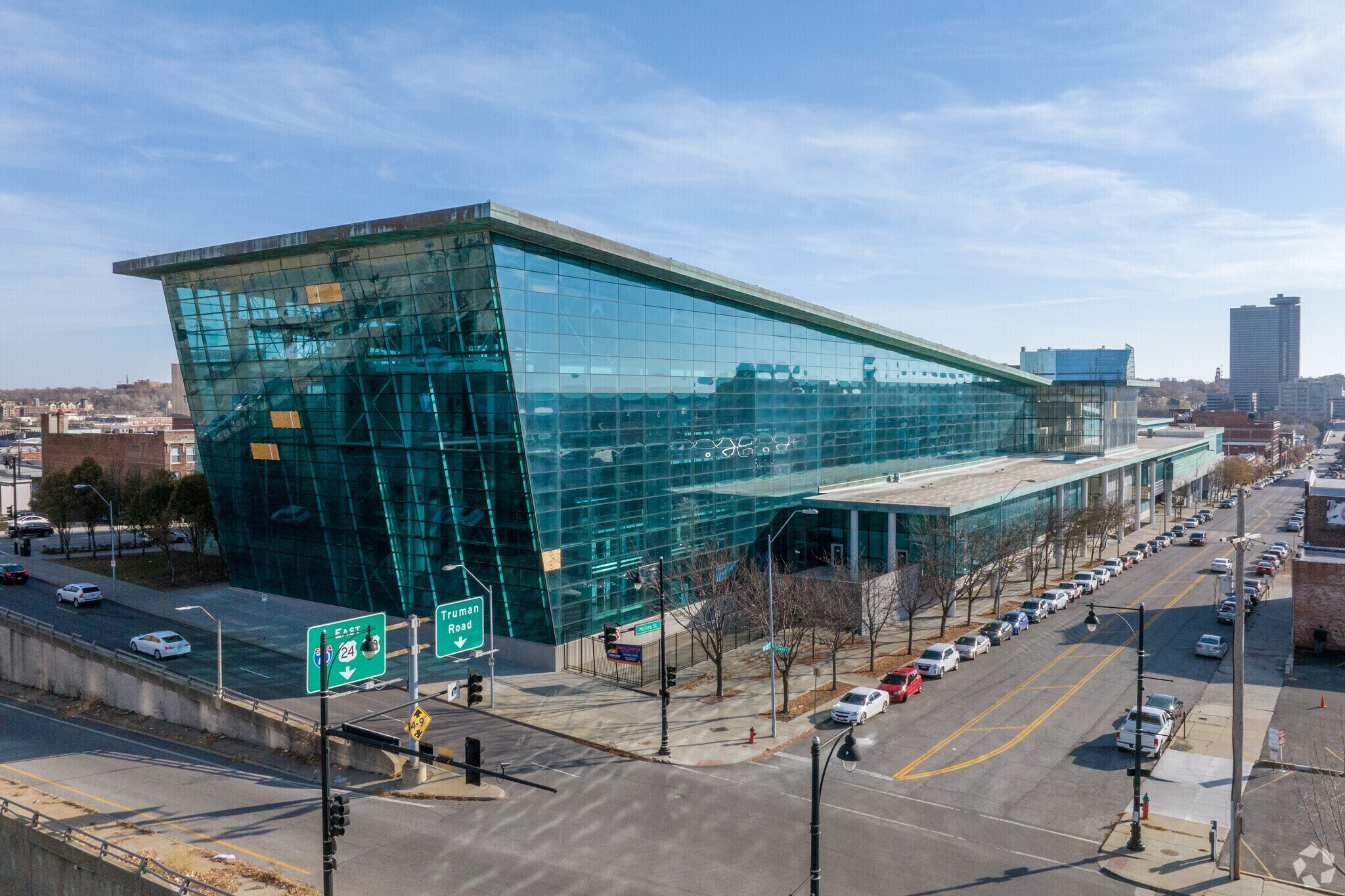 Patmos Hosting secured a $100 million C-PACE loan from PACE Loan Group to convert the former Kansas City Star building into a 421,112-square-foot office campus catering to AI companies. (CoStar)