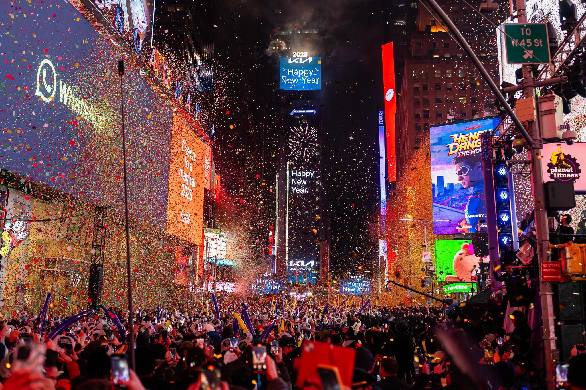 Late surge seals milestone year for Manhattan office leasing