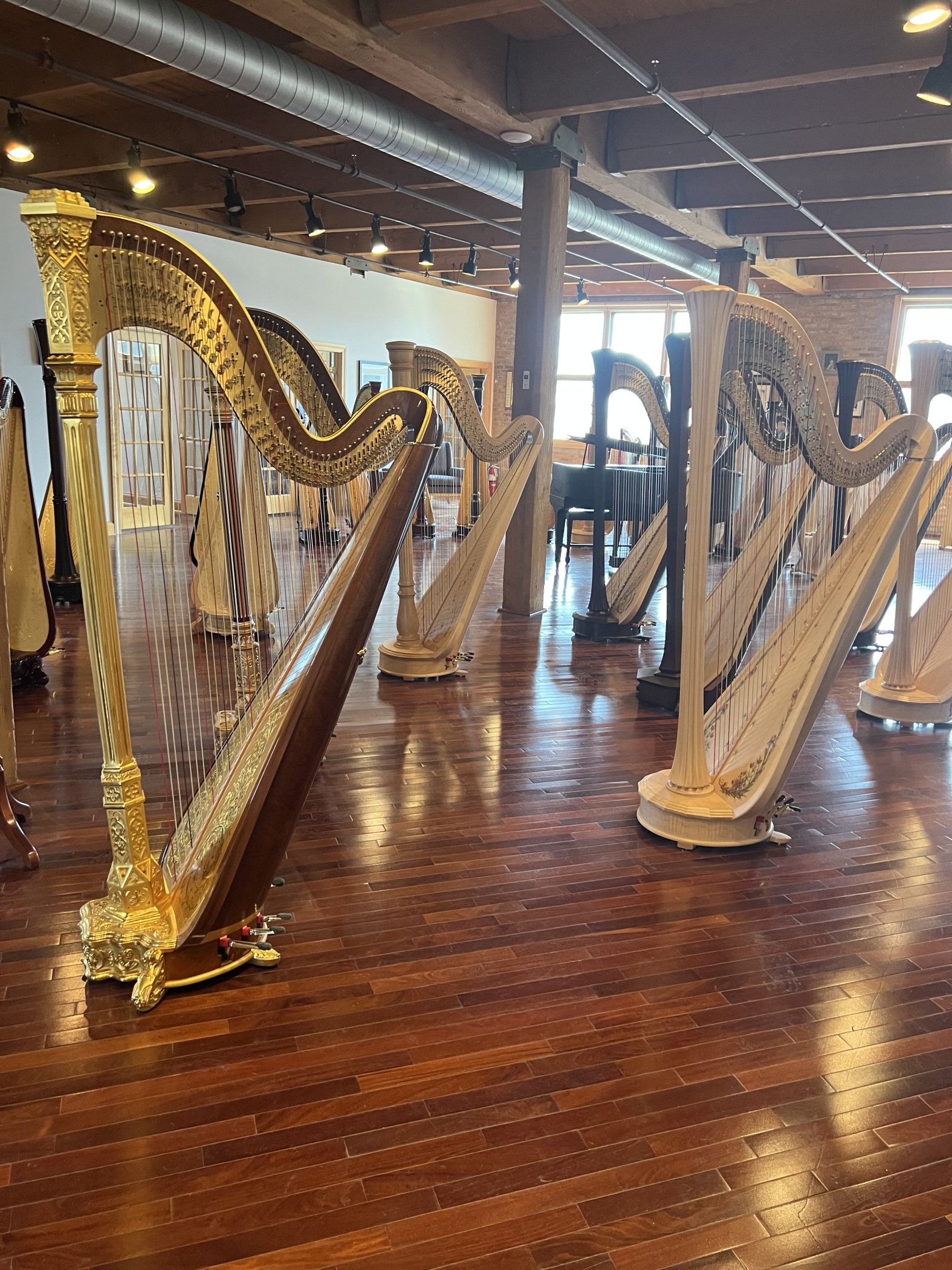 Chicago Harp Company Joins Businesses Taking Advantage of Fulton Market