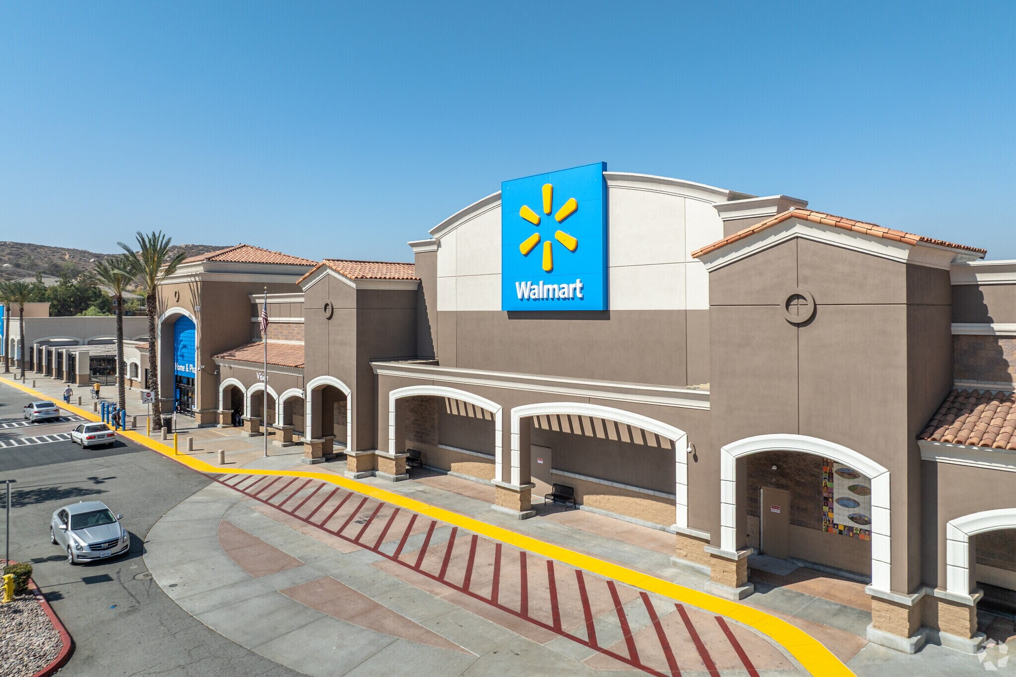 News | Walmart: Stores play big role in online sales growth