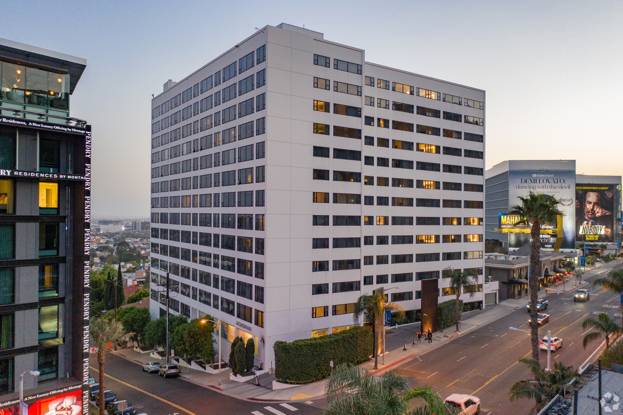Pebblebrook says after strong quarter it forecasts caution for year ahead