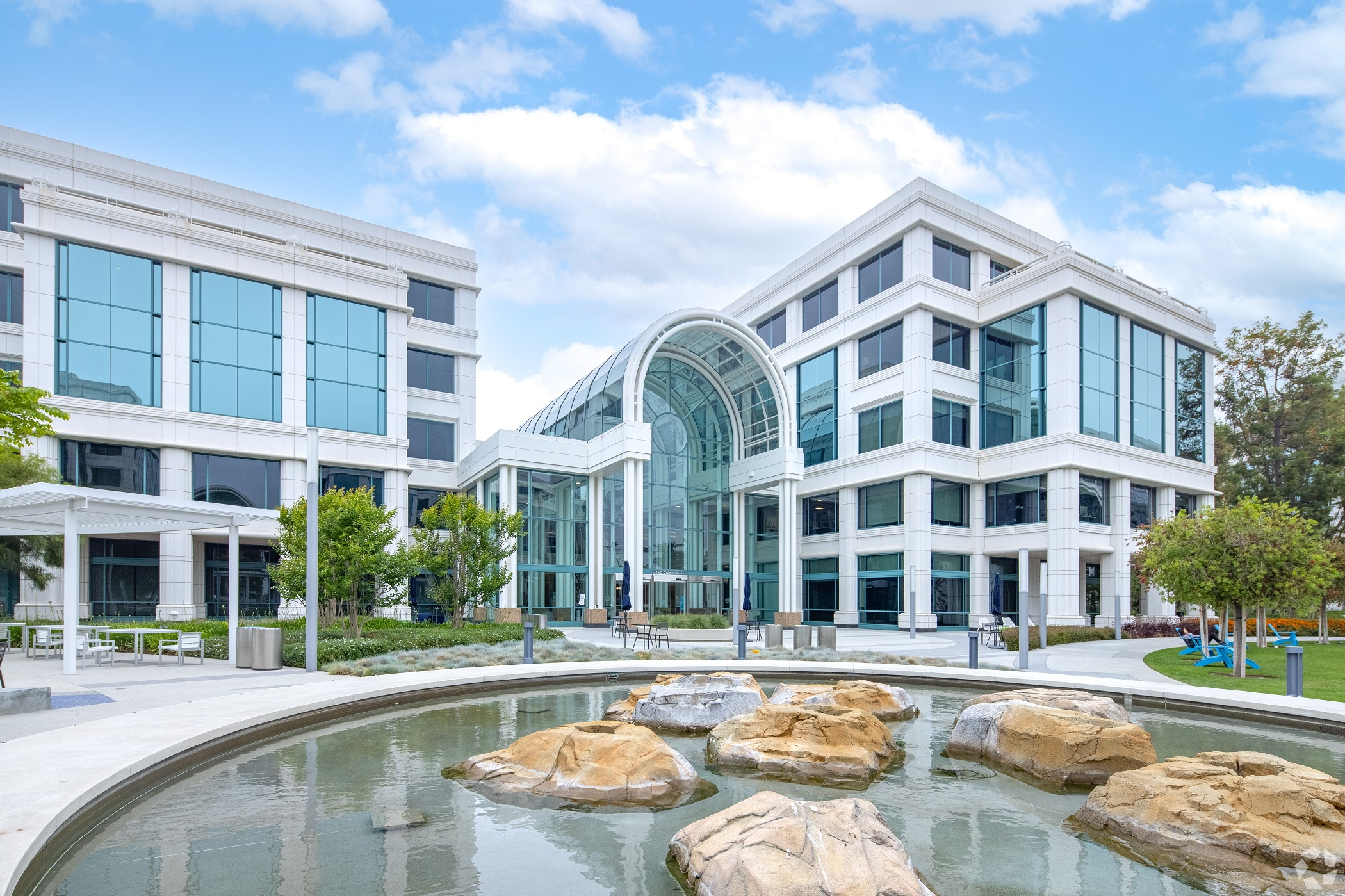 Santa Monica Office Lease May Be LA Region's Biggest This Year, but Tenant  Remains a Mystery