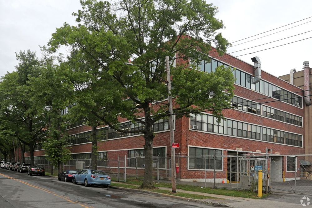 A group that includes actor Robert De Niro is buying part of the Steinway &amp; Sons manufacturing site in Queens, New York, built in the 1930s. Photo: CoStar