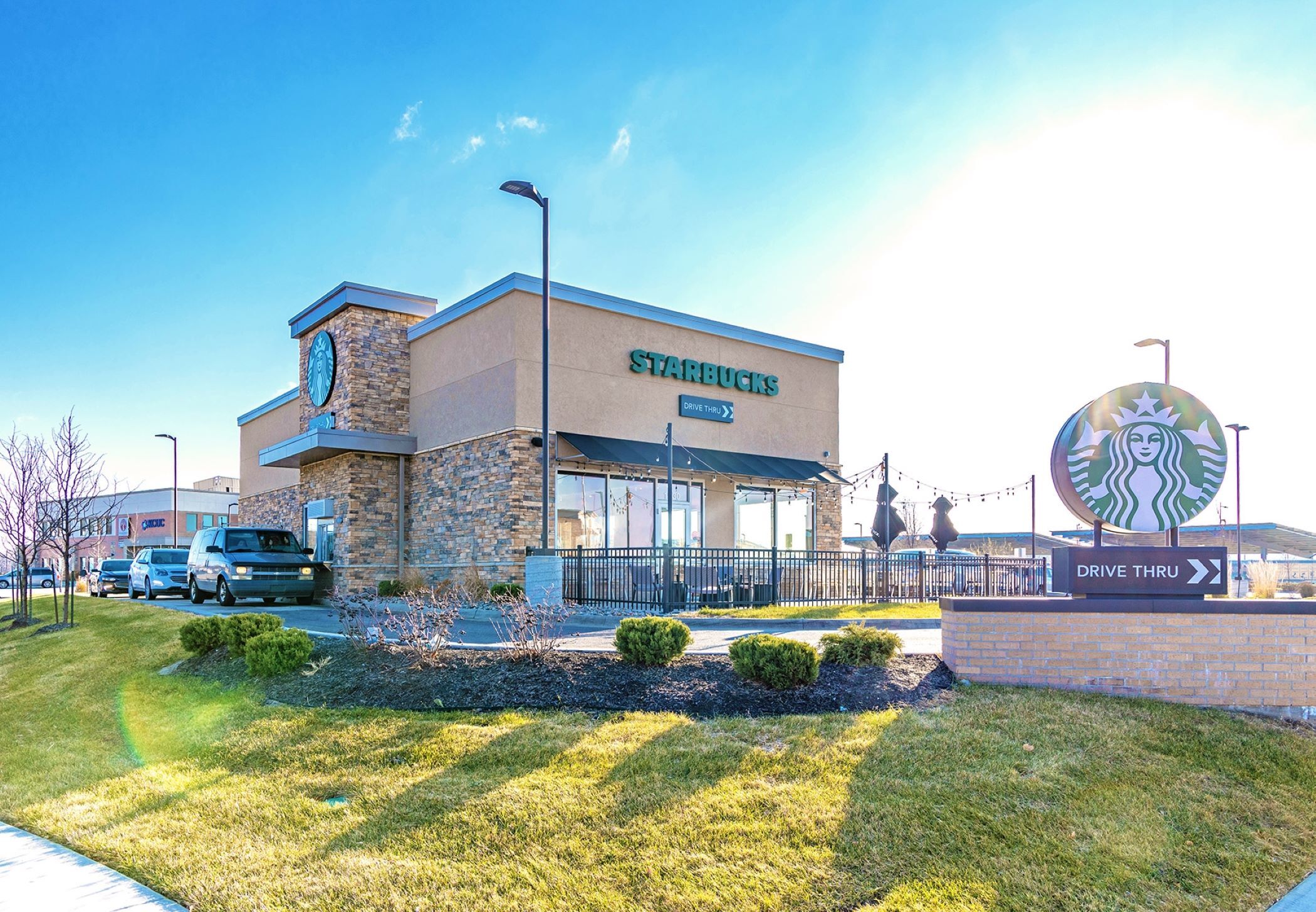 North Kansas City Starbucks Sells for Over 1,000 per Square Foot