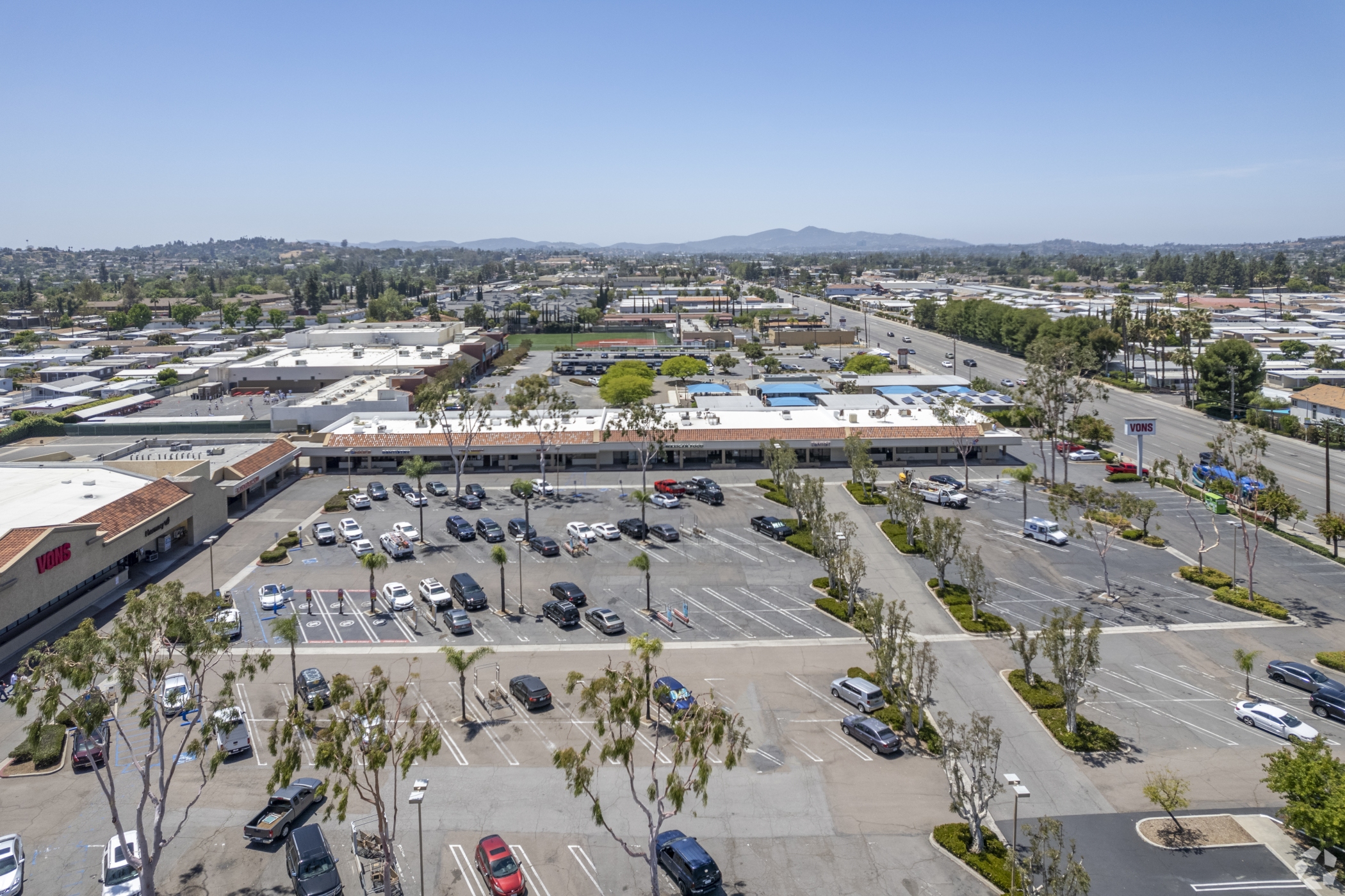 Von's Citrus Shopping Center is located at 2315-2341 E. Valley Parkway. (CoStar) 