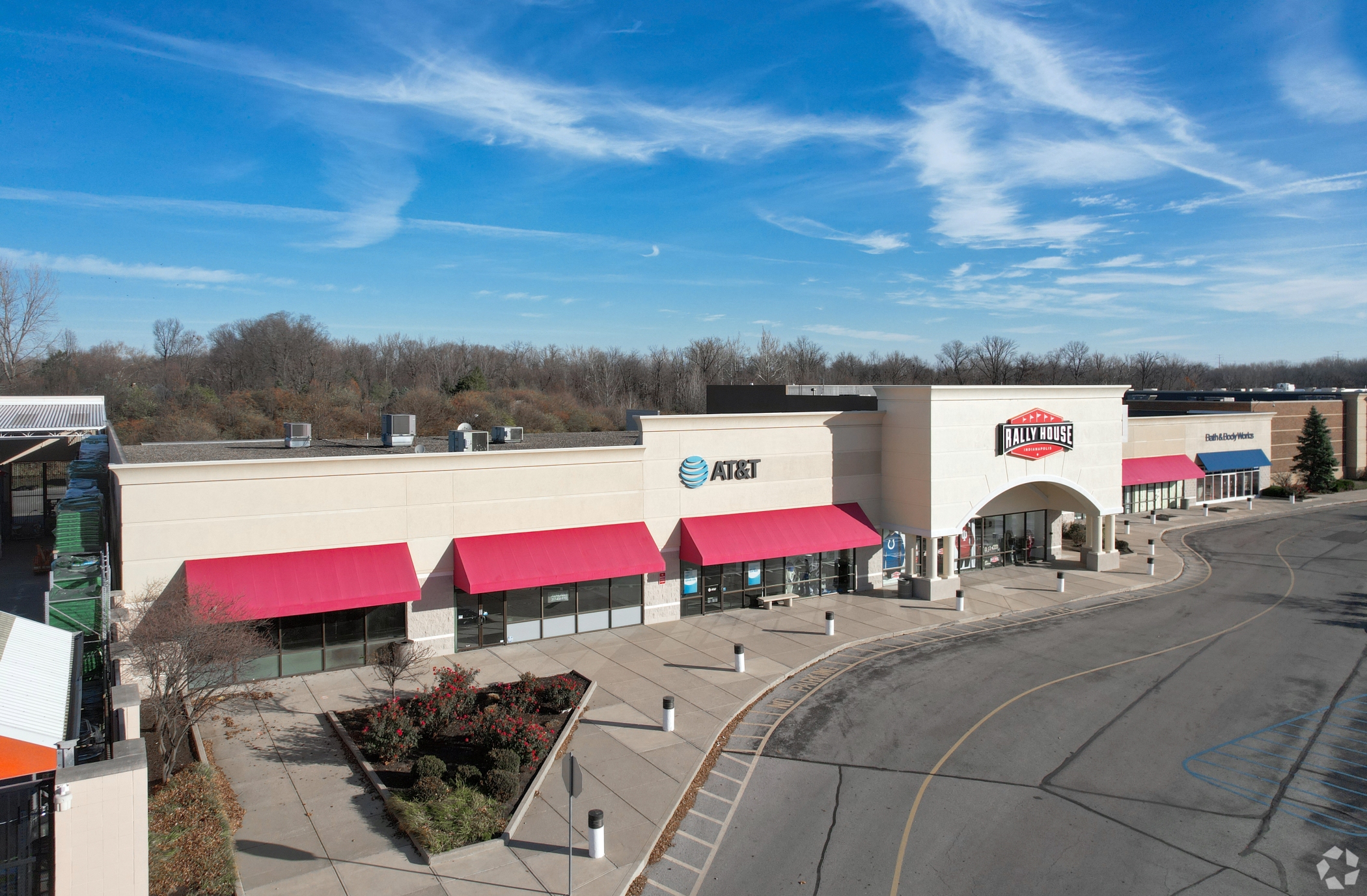 Urban Styles Furniture is expected to be the new tenant at Southport Commons Shopping Center starting in January. (CoStar)