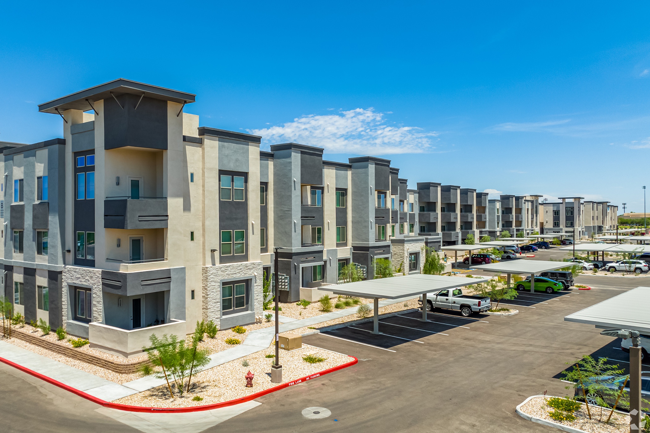 Luxury Apartment Complex Opens in Goodyear