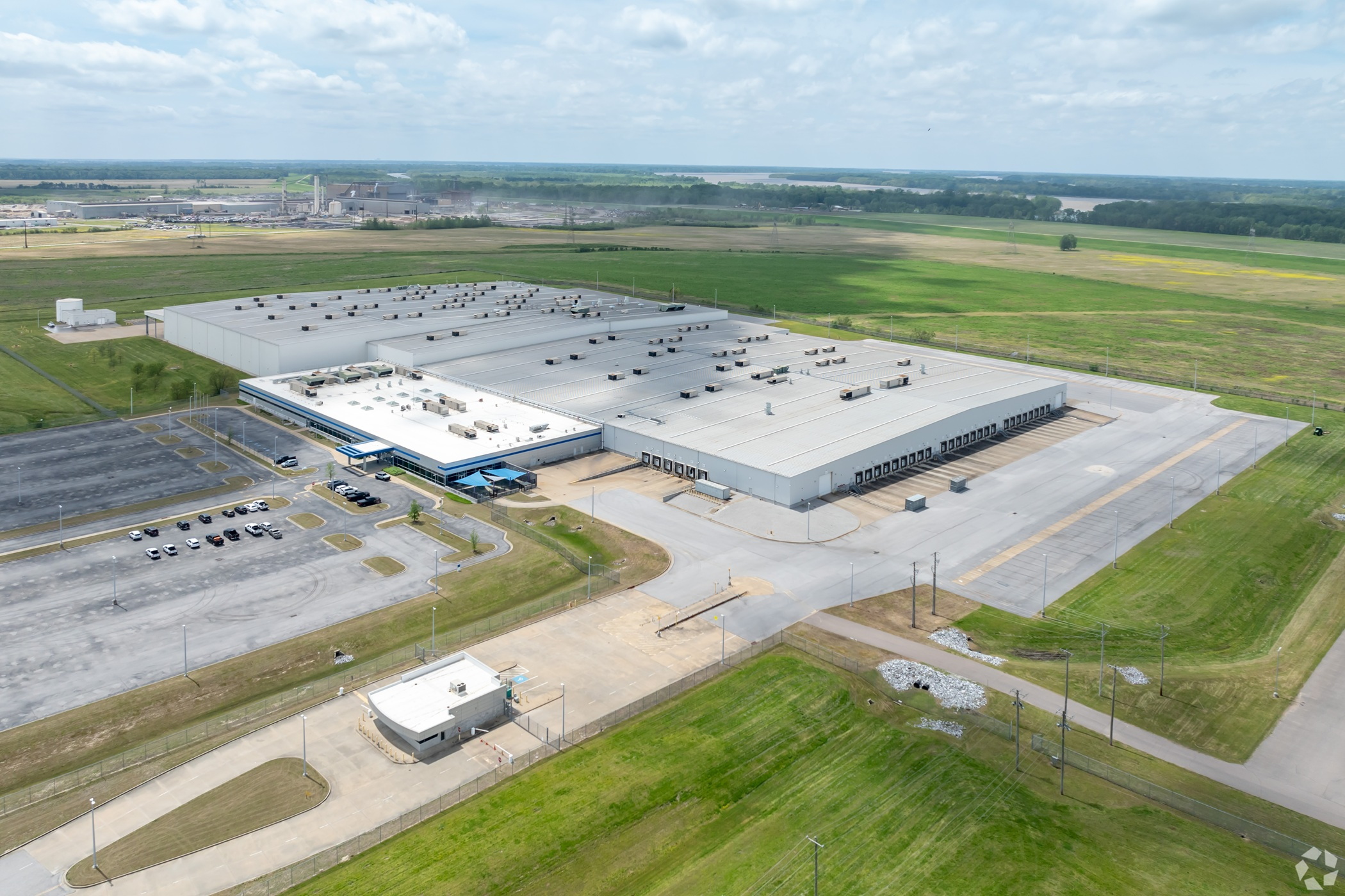 News | Musk's rocket firm buys Memphis data center for AI projects