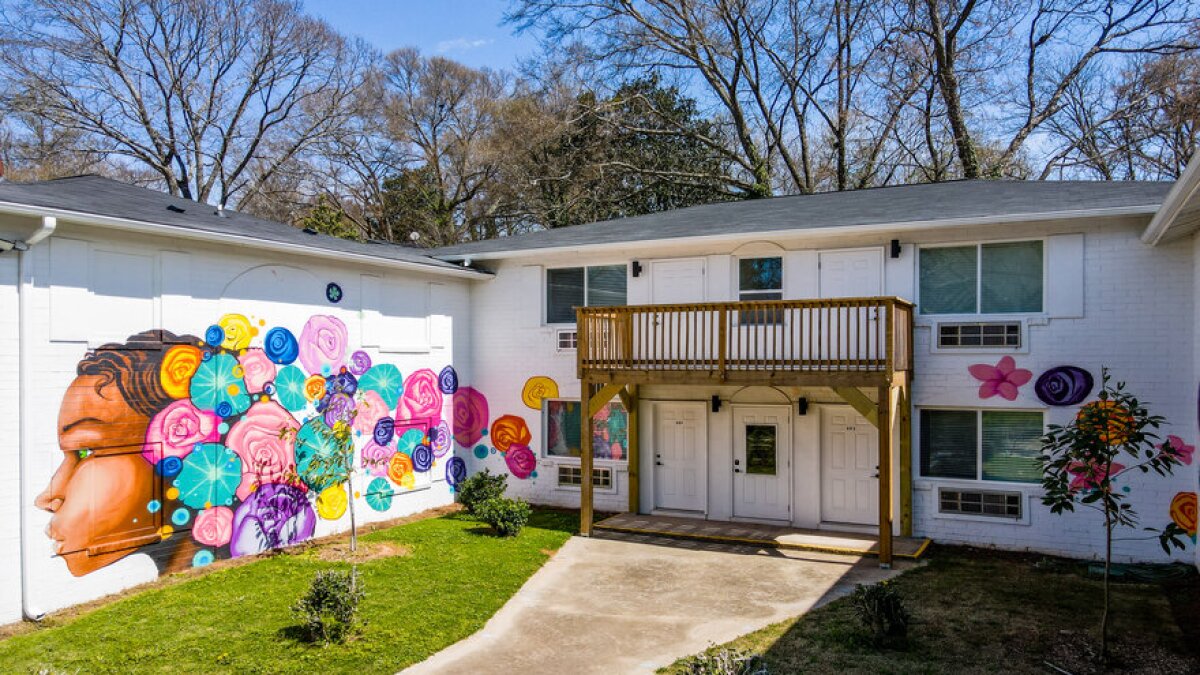 Taylor and Cleland bought the property in Atlanta without using government subsidies and transformed it into an affordable housing development. (CoStar)