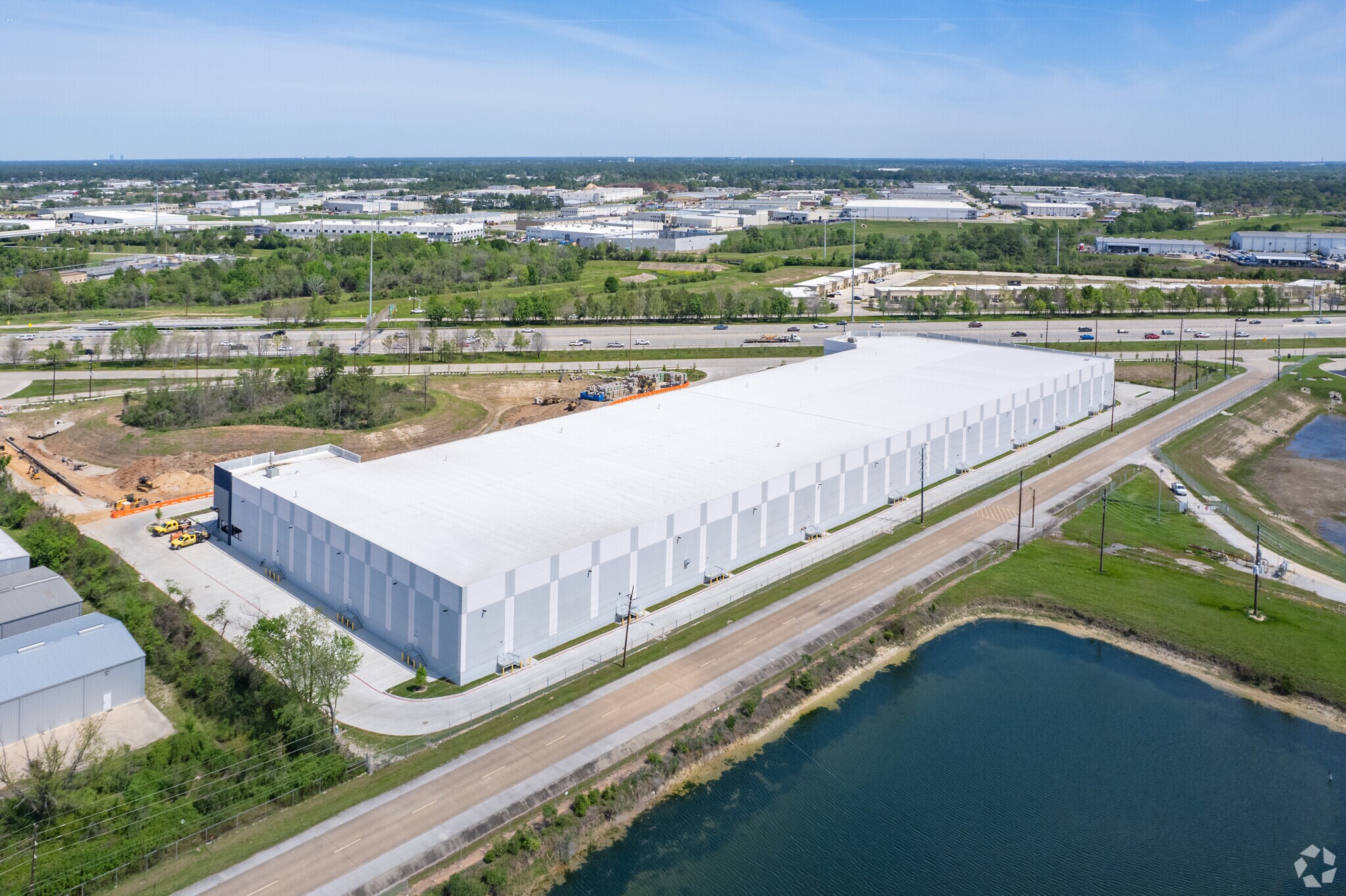 A-1 Delivery signed a lease in Houston for just over 90,000 square feet of warehouse space. (CoStar)