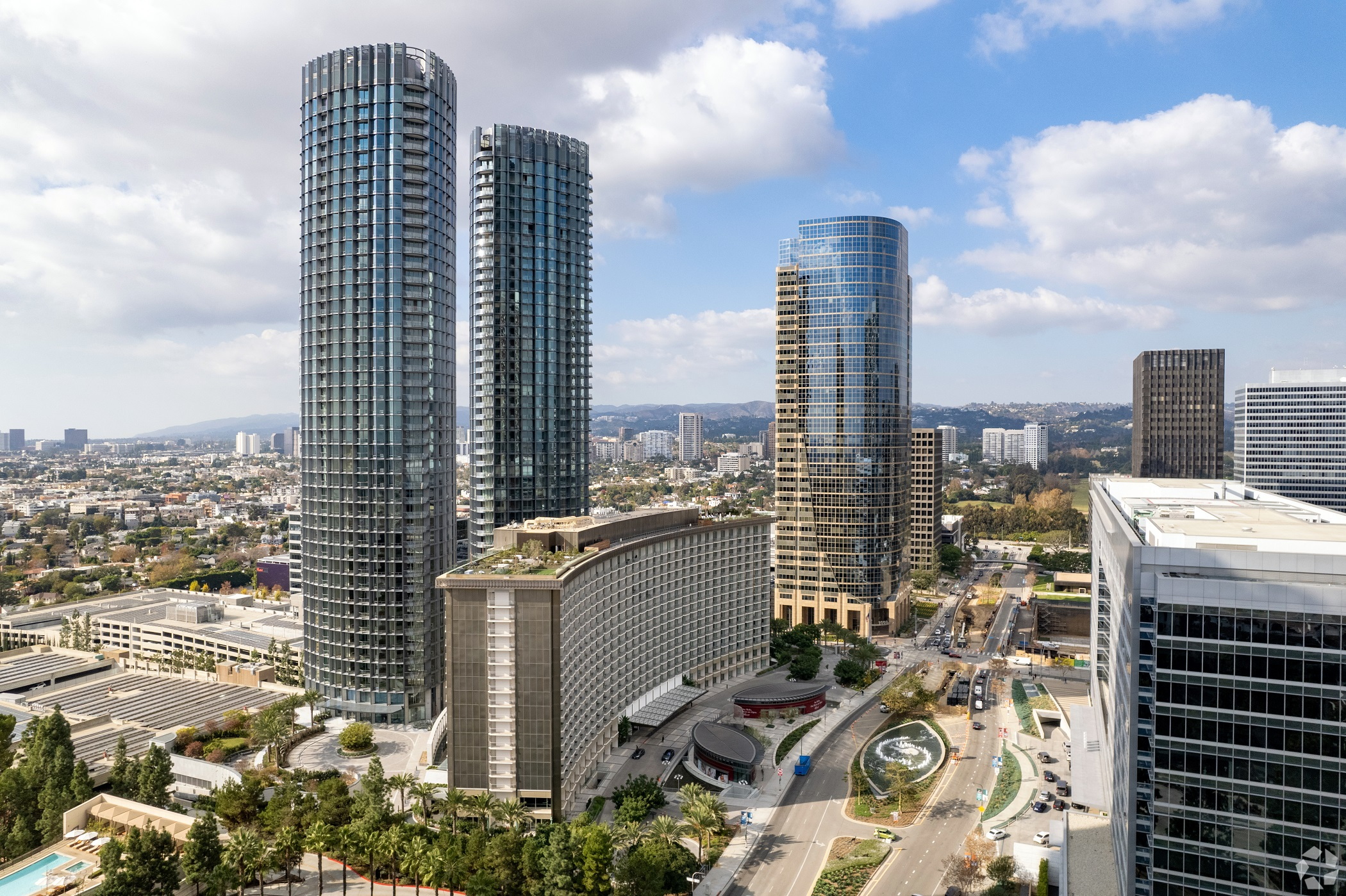 British Billionaire Brothers, Los Angeles Developer See More Interest