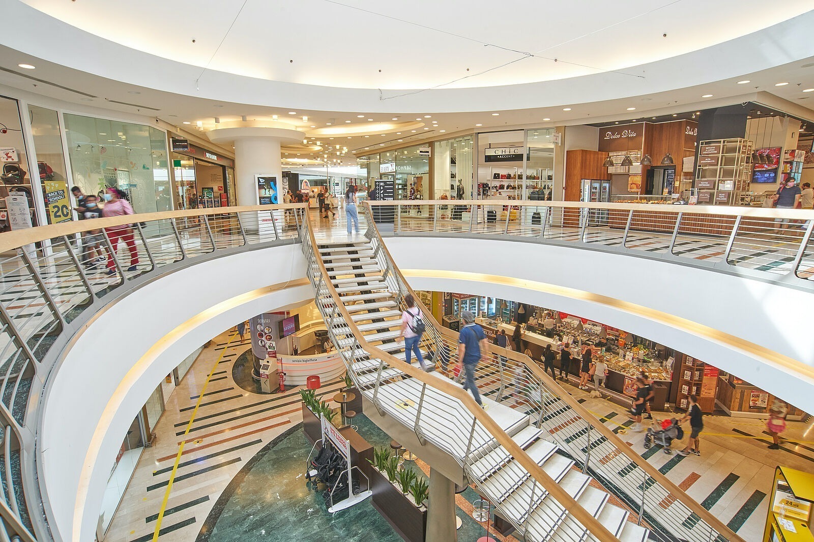 Le centre commercial Romaest à Rome