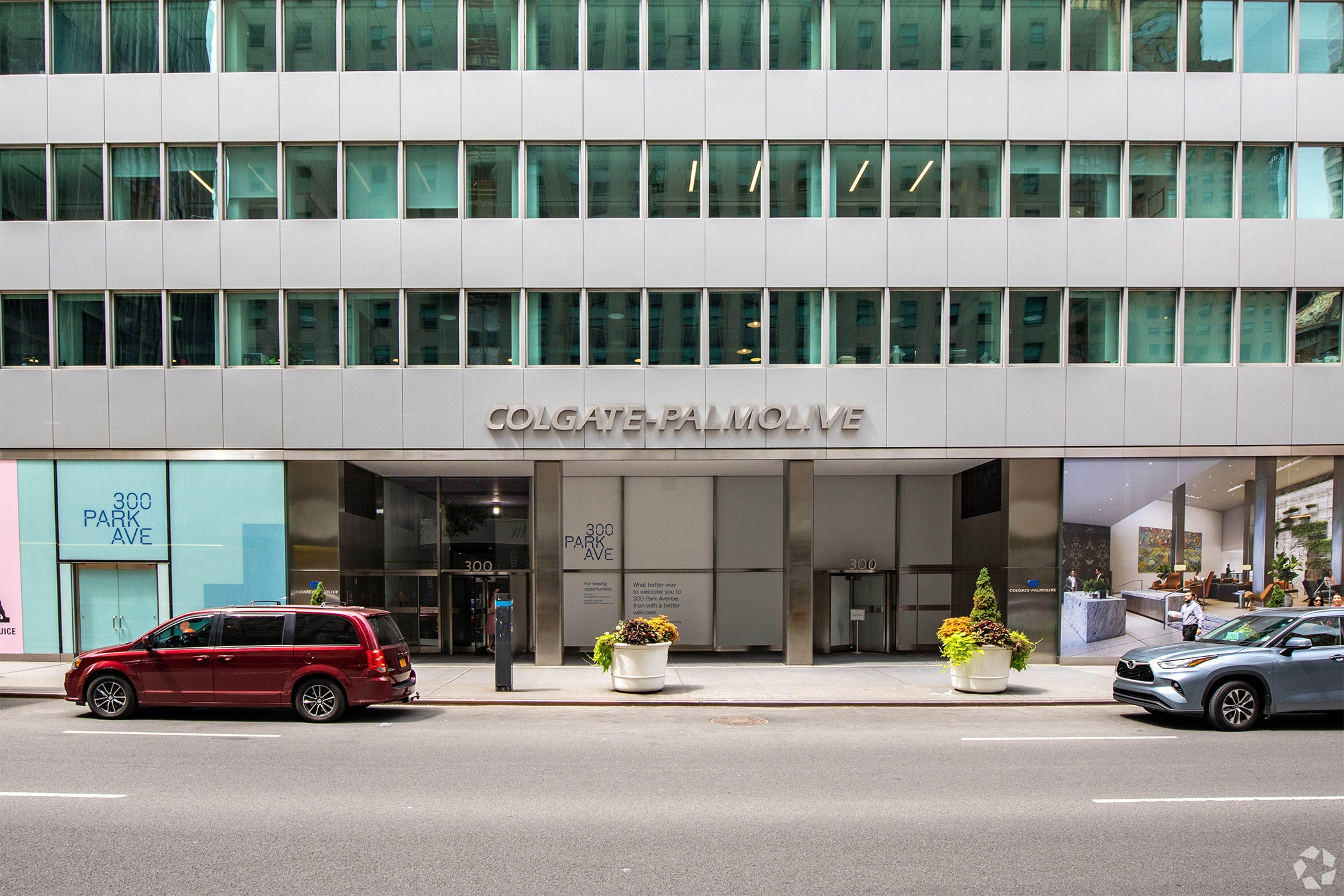 Colgate Buys Three Pet Food Plants for 700 Million To Expand Hill’s Sales