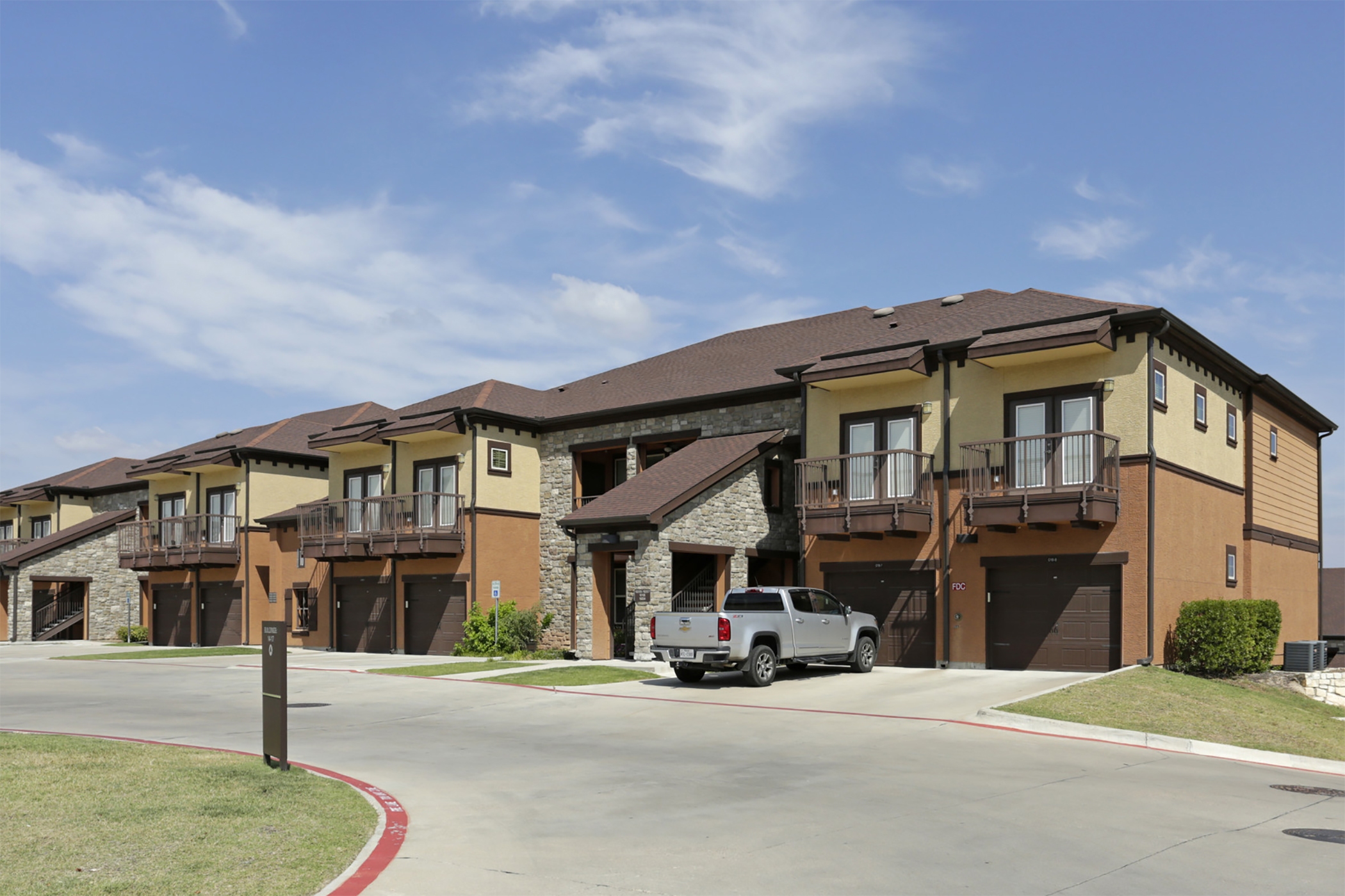 Toronto's Vision Capital Looks to Sun Belt REIT for Investment