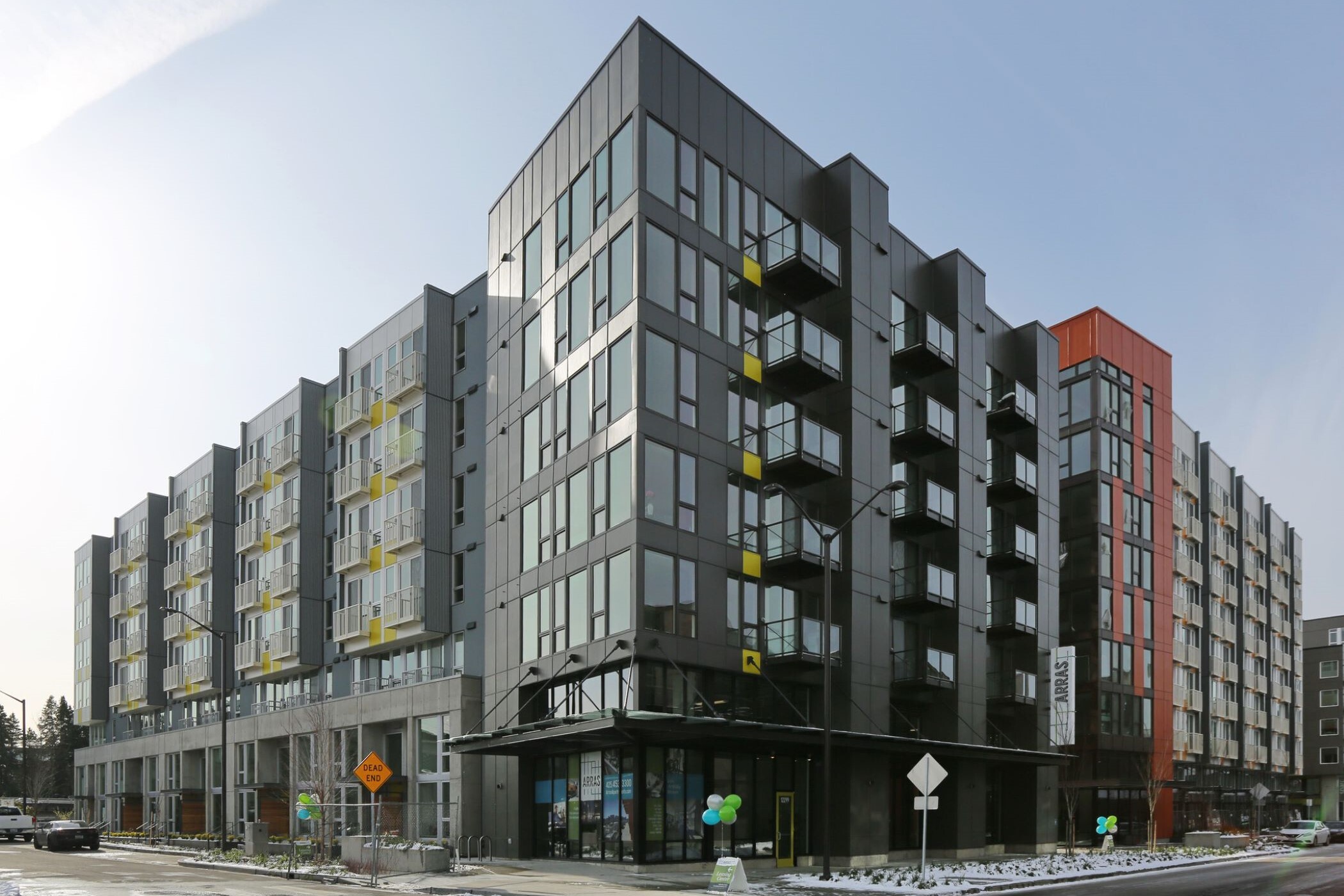 California Investor Pays Top Dollar for Suburban Seattle Multifamily