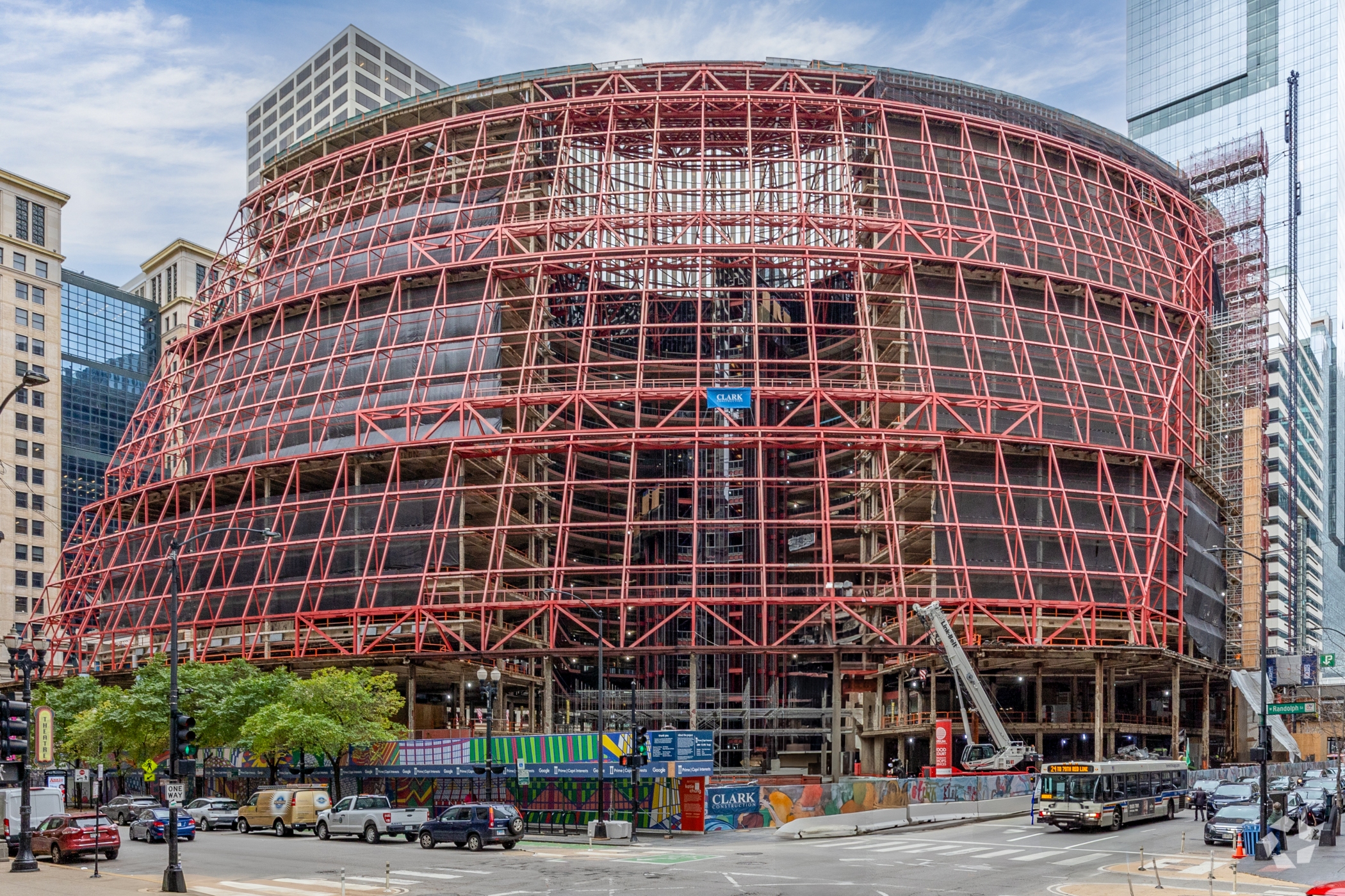 Chicago's James R. Thompson Center took on a skeletal look last year when the glass curtain wall was fully removed as part of Google's massive overhaul of the former state-owned building in Chicago. (Robert Gigliotti/CoStar)