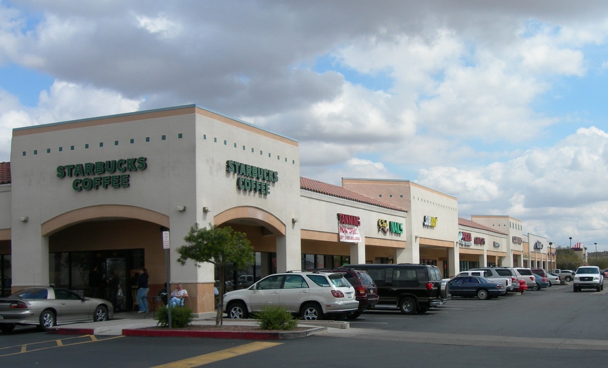 North Canyon Ranch shopping center in Glendale, Arizona. Photo: CoStar