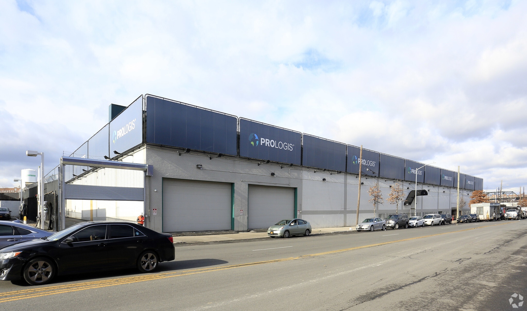 Amazon Leases Prologis Warehouse in the Bronx