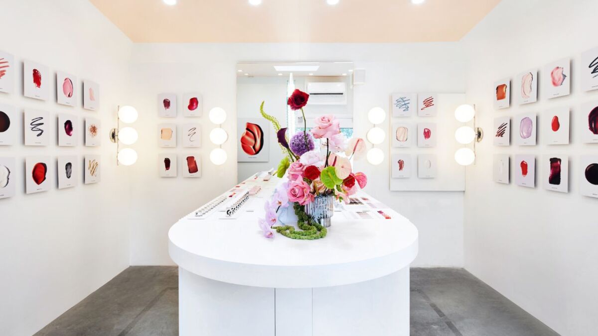 Pop Up Beauty Shops Offer More Than A Photo Op Loopnetcom - 