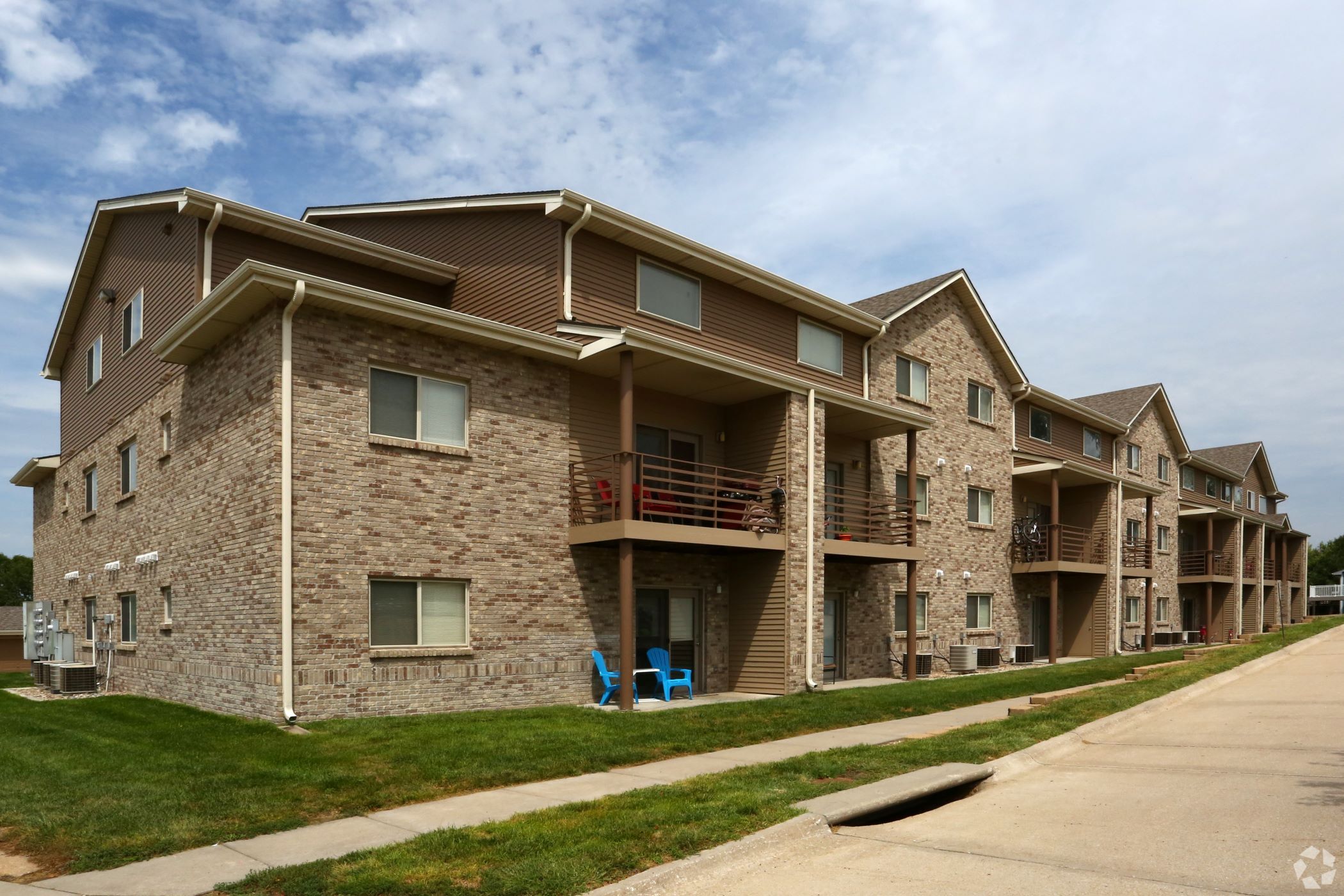 CaliforniaBased Investor Enters Nebraska With 81 Million Portfolio Deal