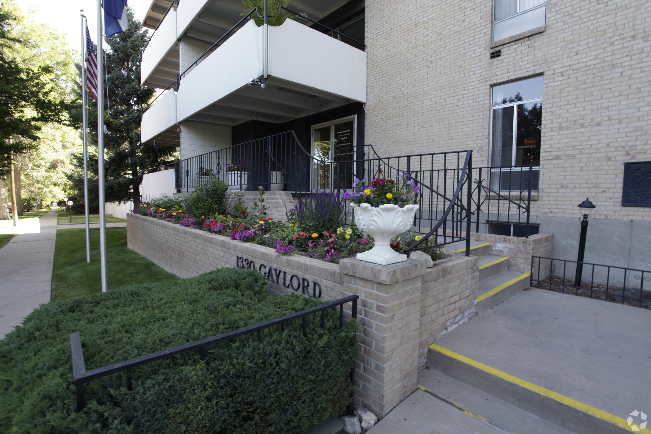 Chicago Firm Buys Corsican Apartments in Denver