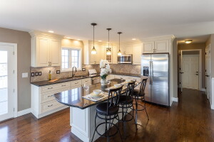 8 tips for selling a house you're still living in