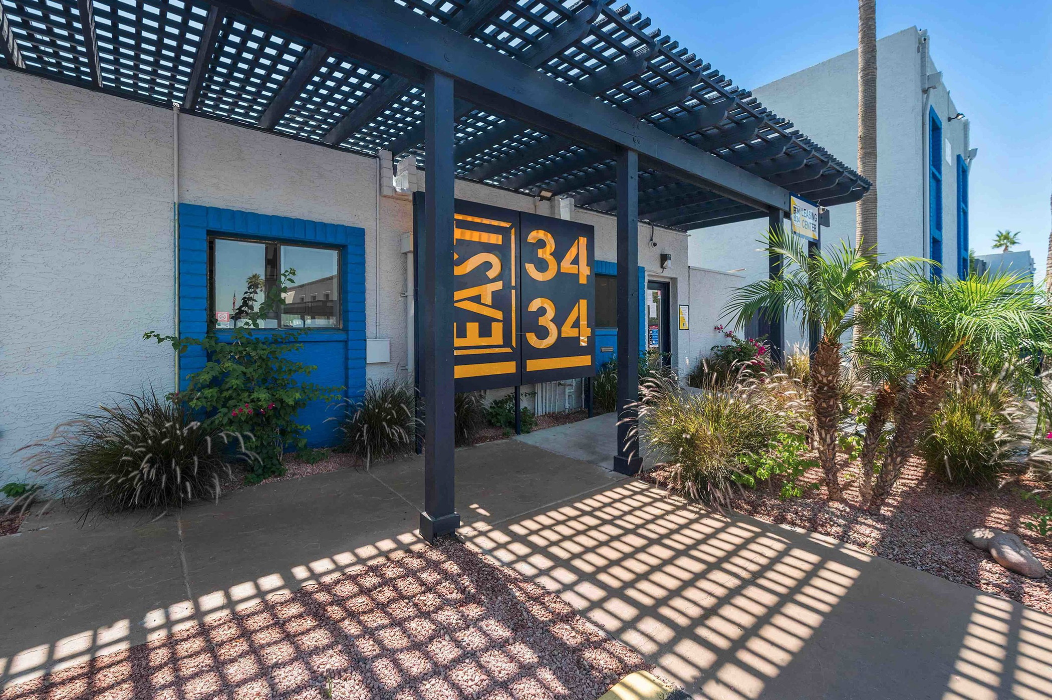 California Multifamily Investor Pays 27.5 Million for Phoenix Apartments