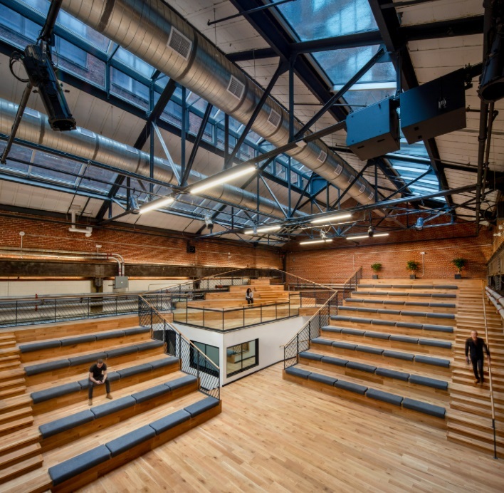 G Hall is a large auditorium. (Claude-Simon Langlois)