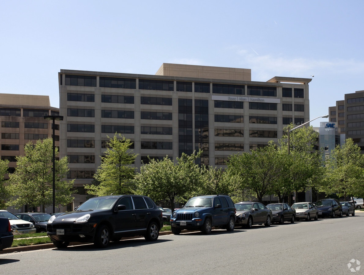 WashREIT Takes 16 Million Loss in Sale of Booz Allen Hamilton's