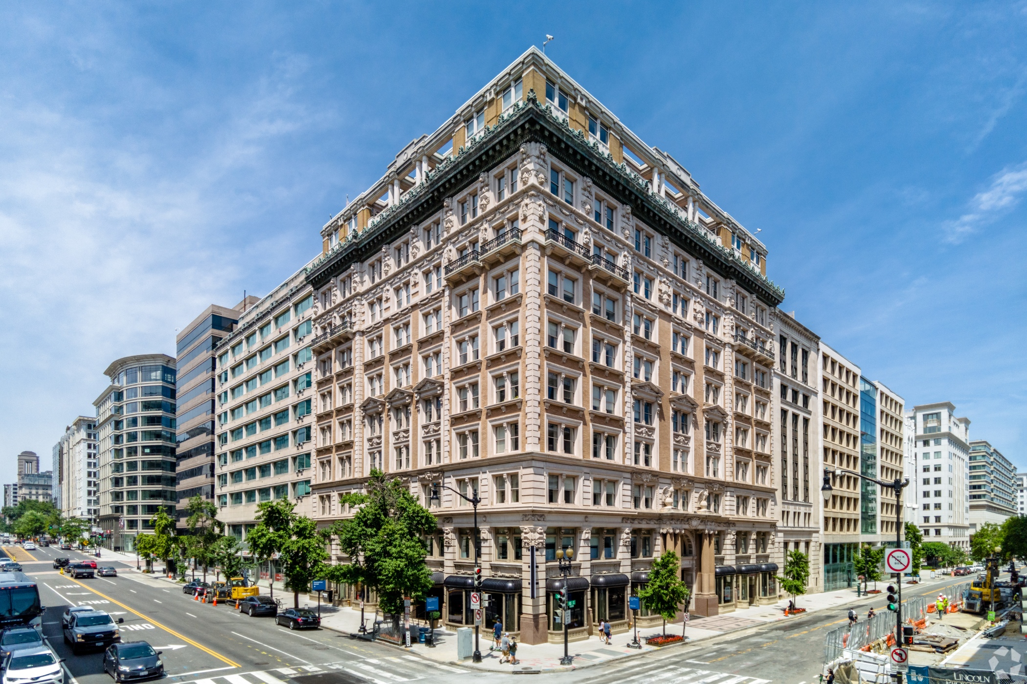 Distressed-Focused Investor Acquires DC Office Building in Foreclosure Sale