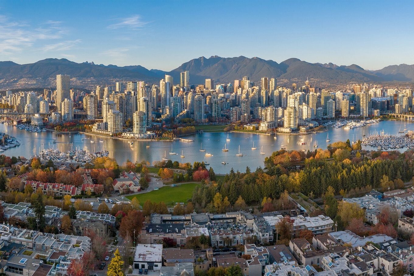 This West Coast City, Crammed Between Farms and Ocean, Has North