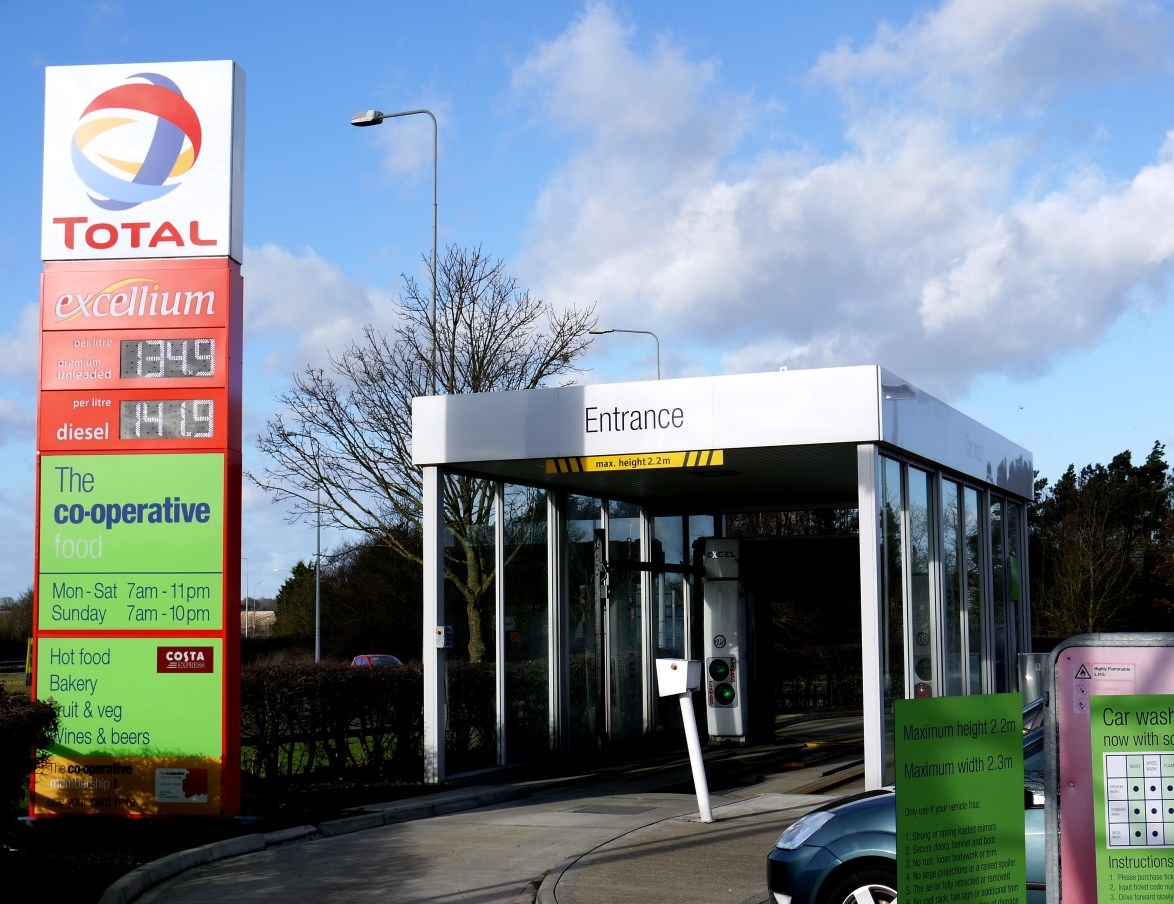 Coop in Talks for £450 Million Petrol Forecourts Sale