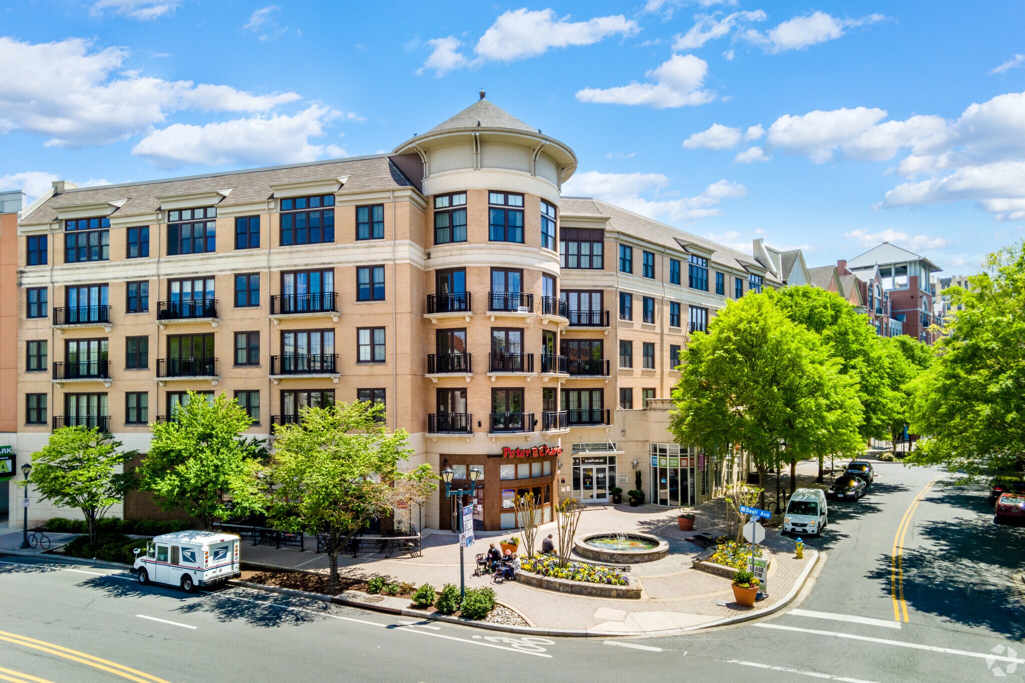 Canadian REIT Buys Rockville, Maryland, Retail Plaza for 33 Million