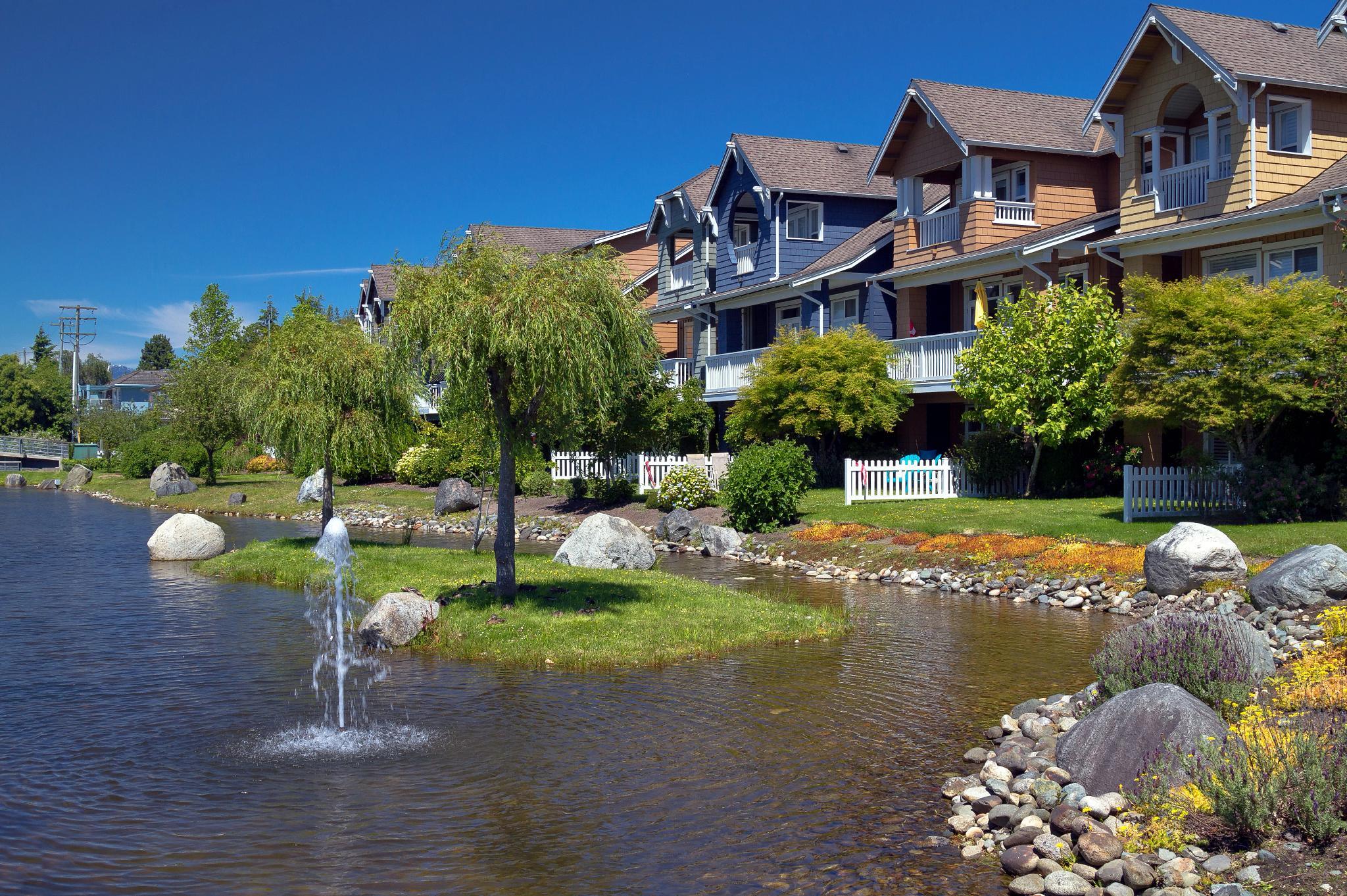 Risks in the Canadian Housing Market May Mean Rate Cuts Come Sooner