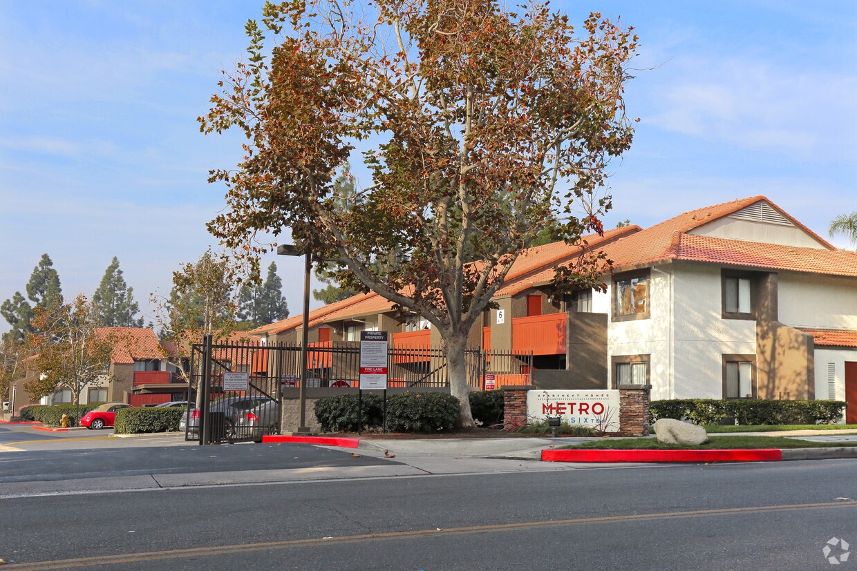 Blackstone Divests Riverside Apartments for 102 Million