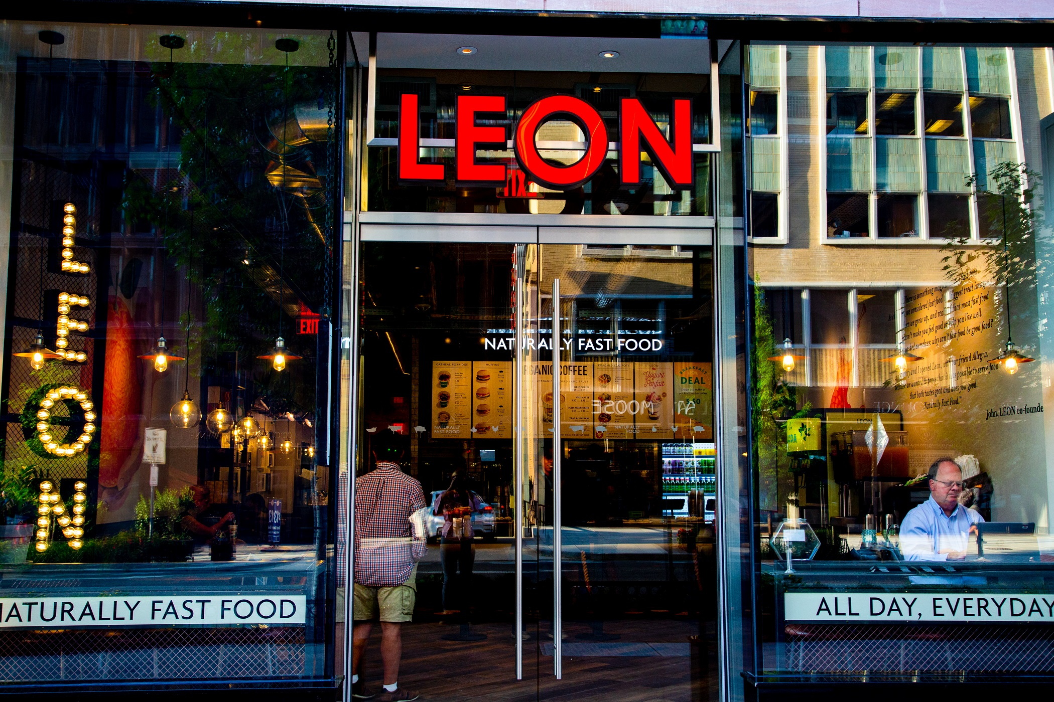 British Restaurant Chain Pulls Up Stakes in DC